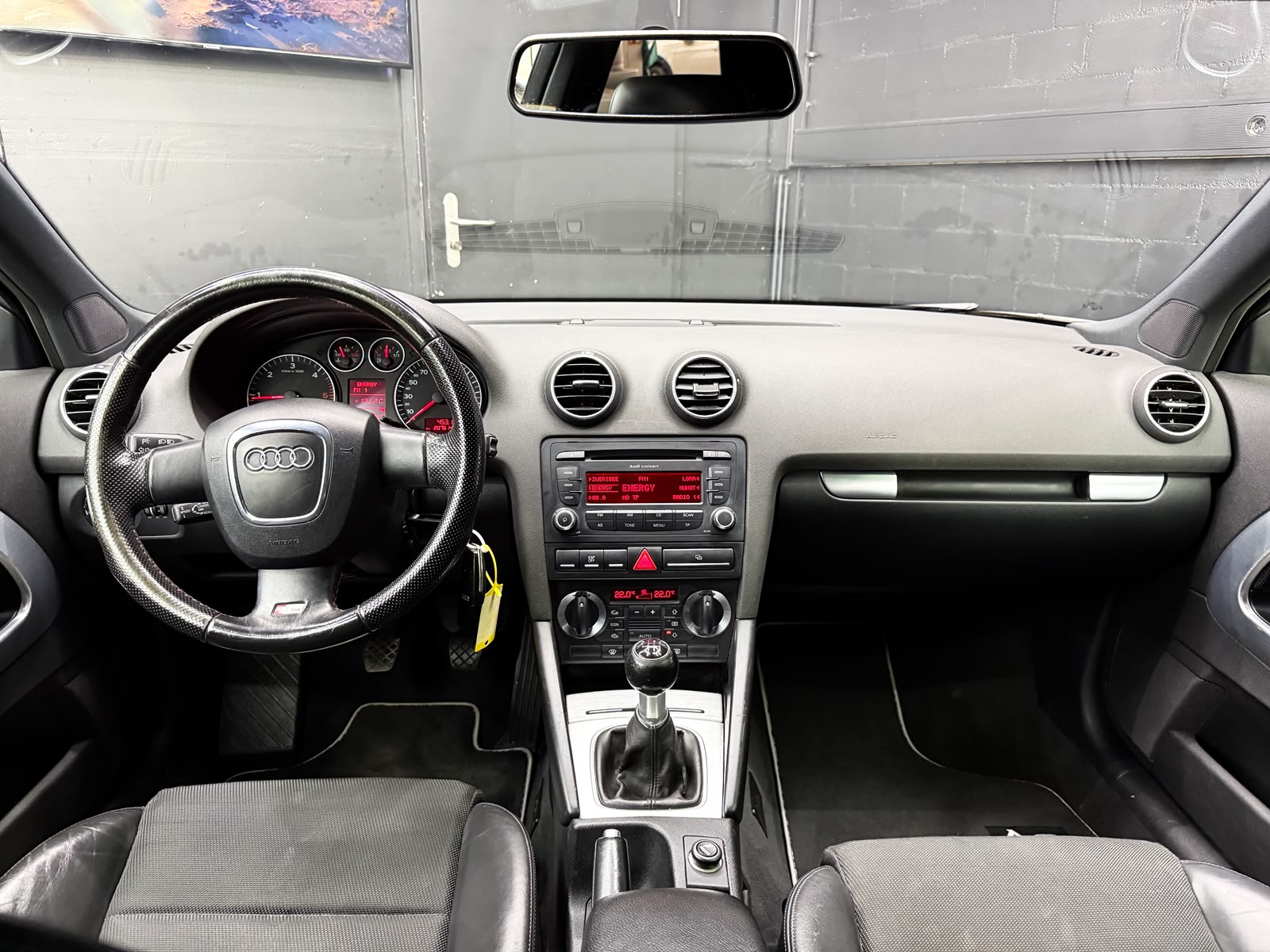 AUDI A3 Sportback 2.0 TDI Ambition S-Line-image-9