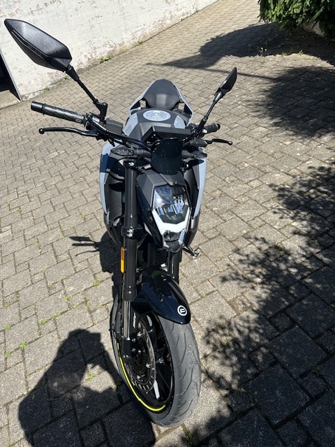 CF MOTO 300NK-showroom-element-2