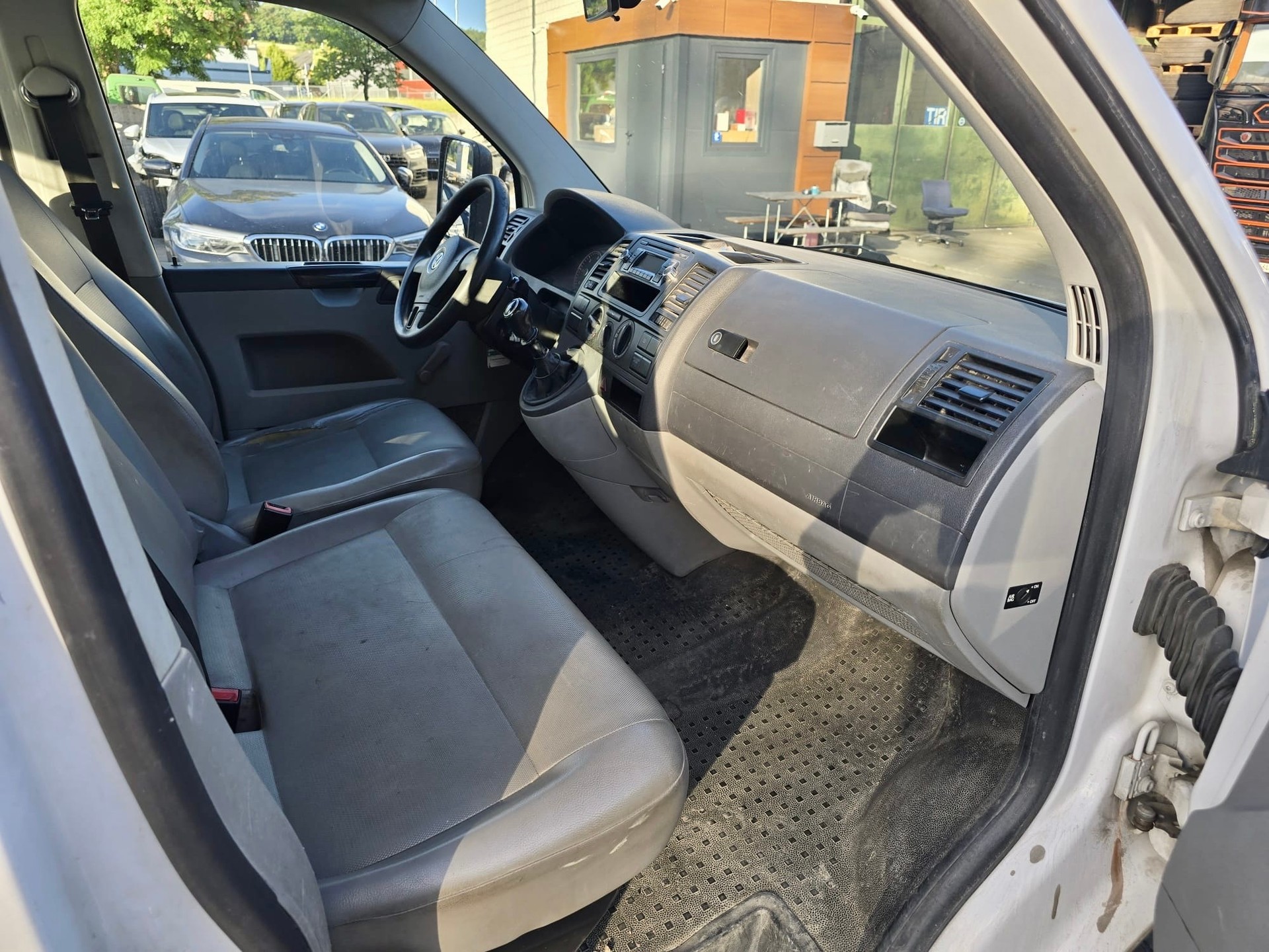 VW T5 2.0 TDI 4Motion-image-9