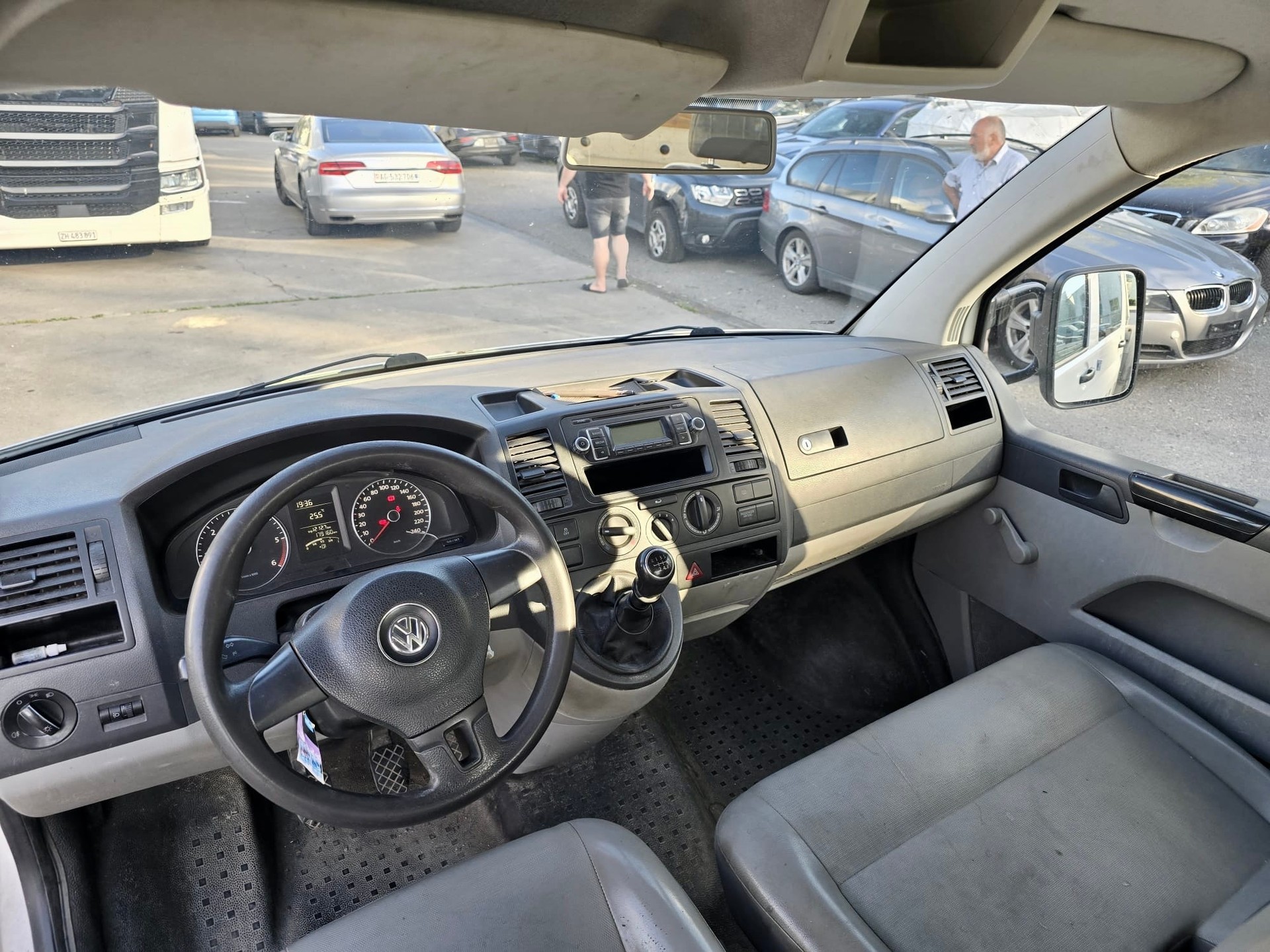 VW T5 2.0 TDI 4Motion-image-8