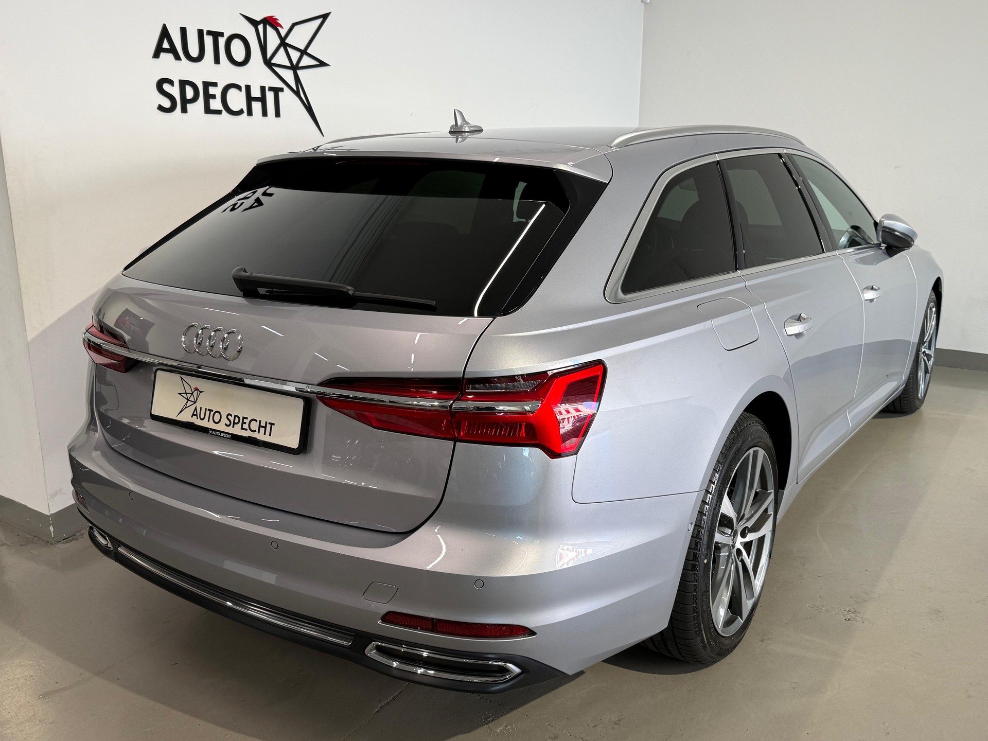 AUDI A6 Avant 45 TFSI Sport S-tronic-image-4