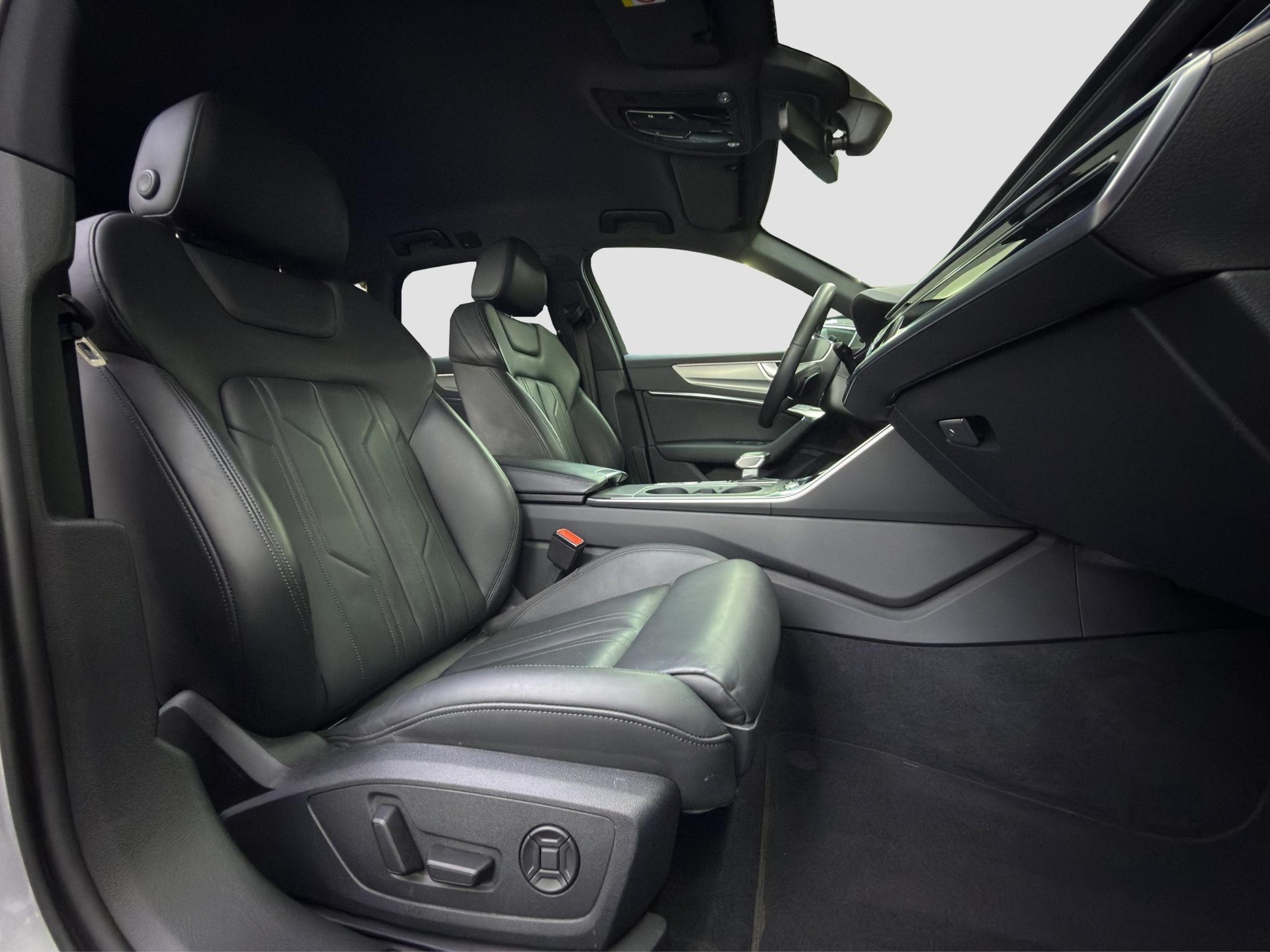 AUDI A6 Avant 45 TFSI Sport S-tronic-image-32