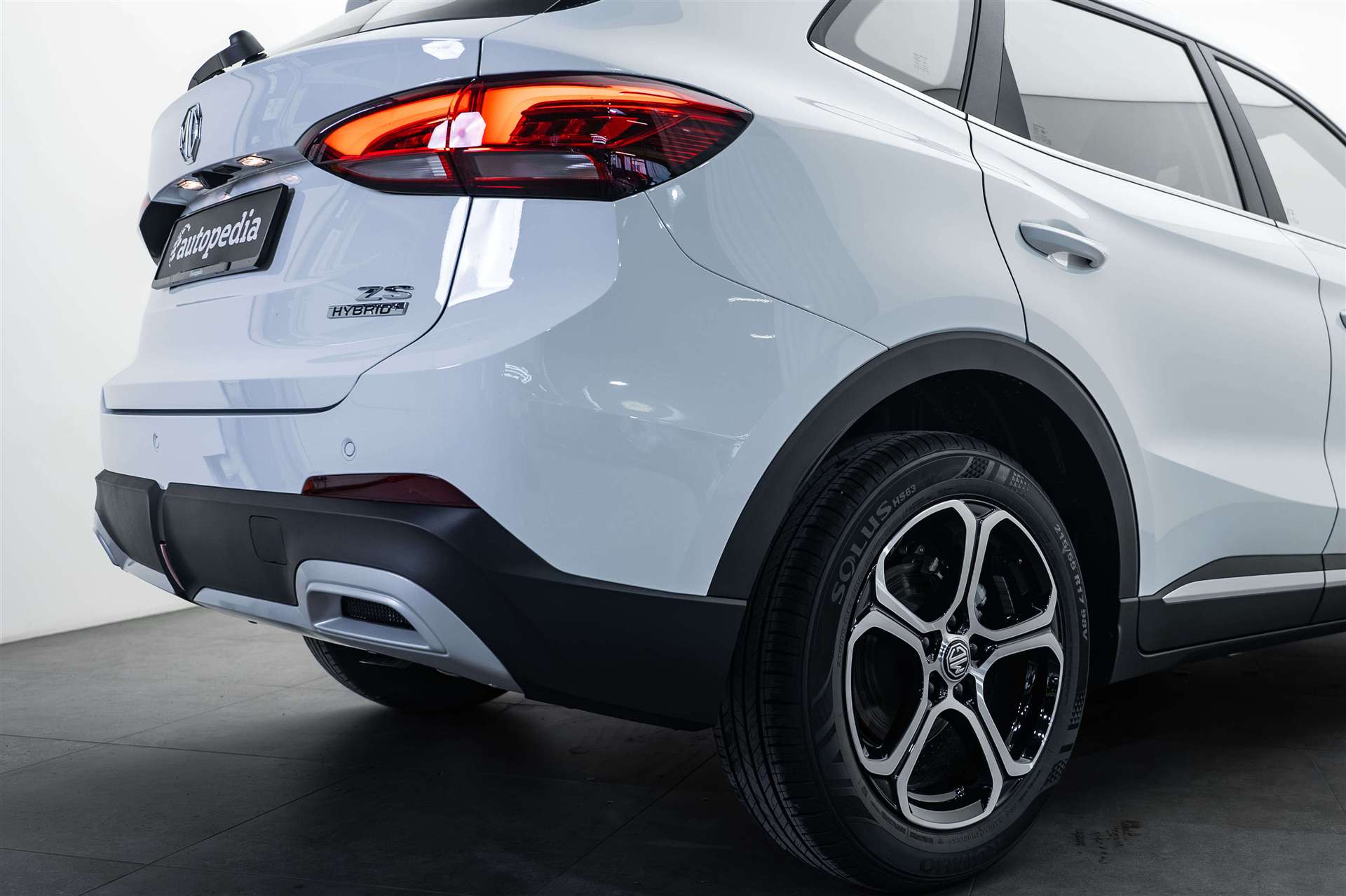 MG ZS 1.5 HEV Comfort Automat NEW-showroom-element-3