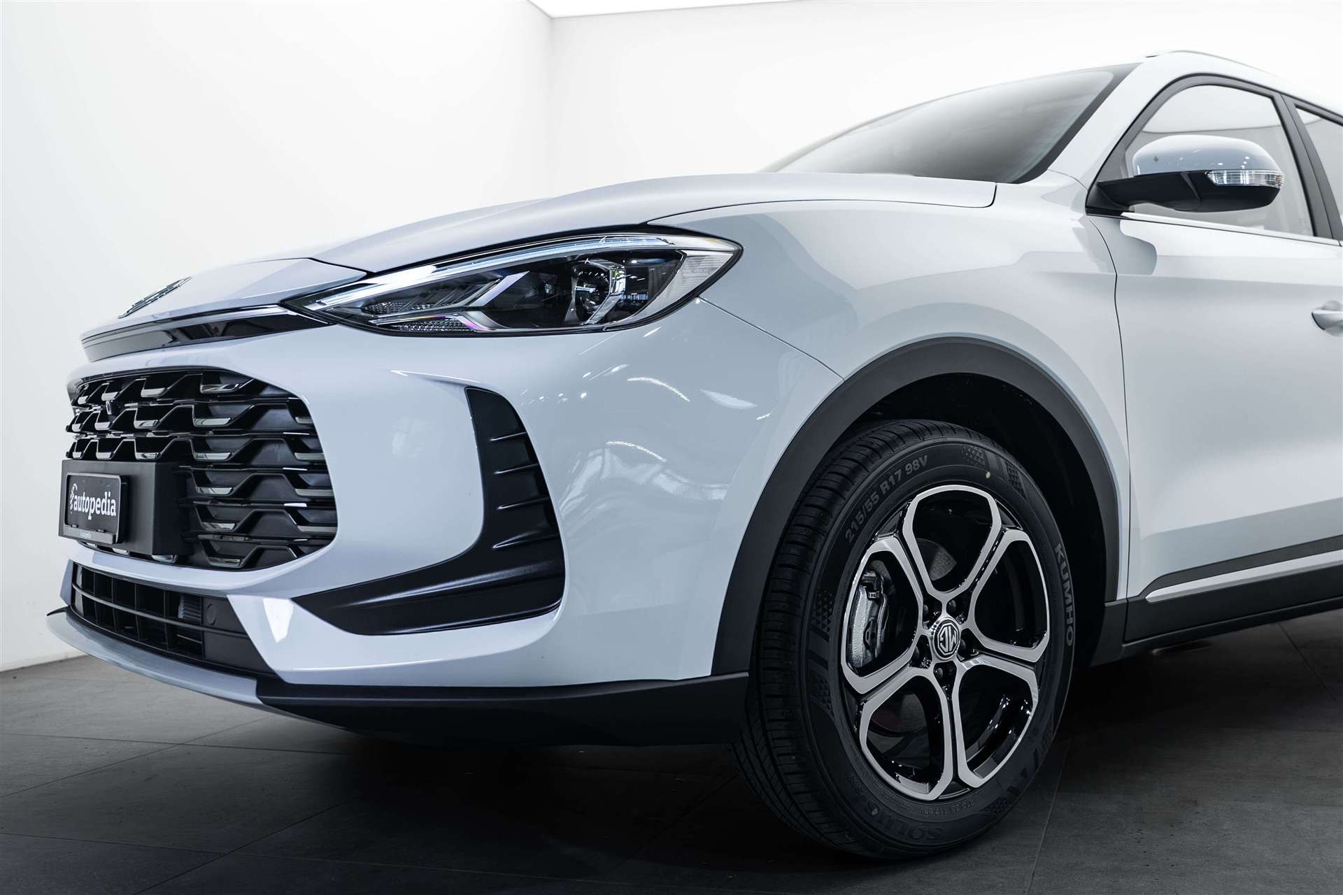 MG ZS 1.5 HEV Comfort Automat NEW-showroom-element-1