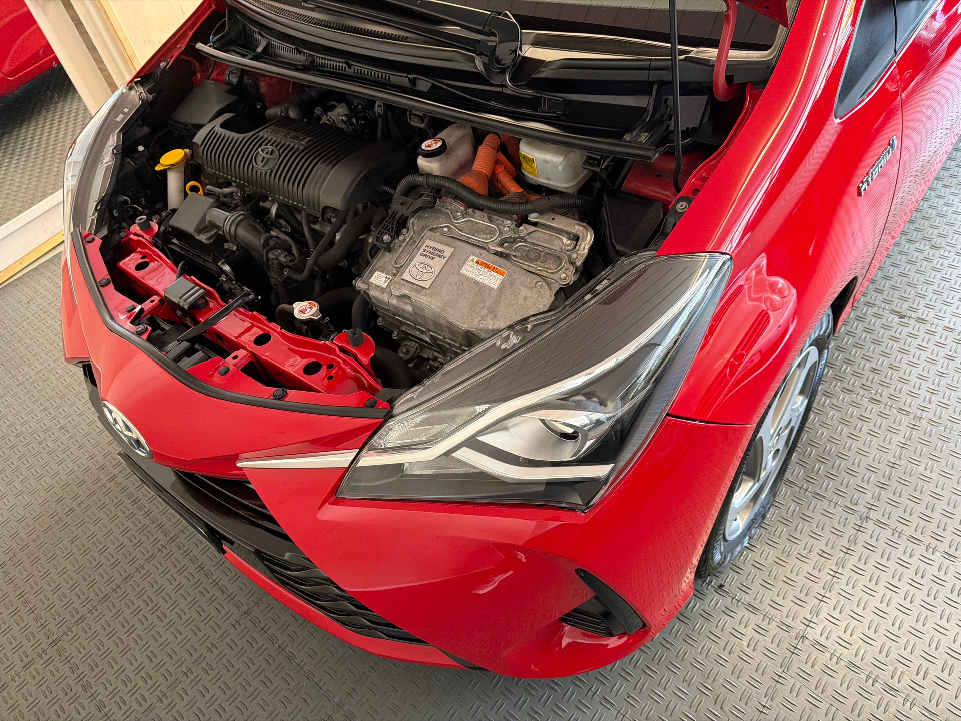 TOYOTA Yaris 1.5 VVT-i Hybrid Premium e-CVT-image-14