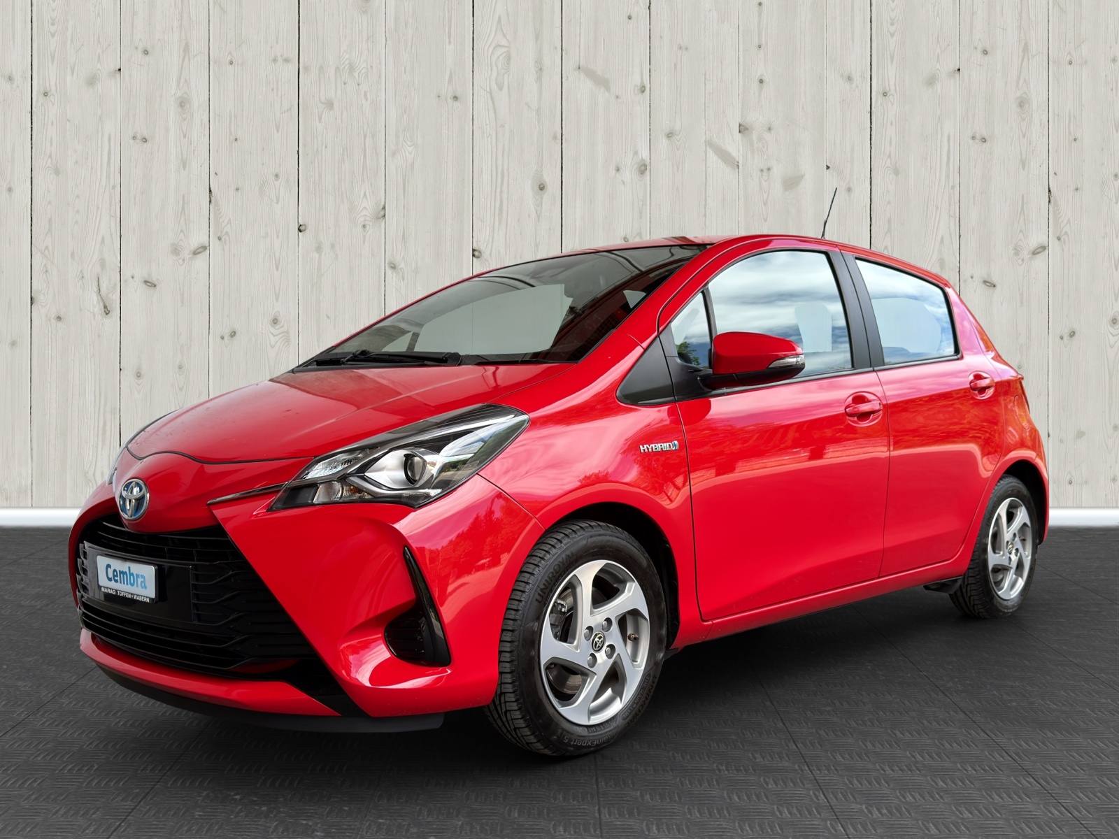 TOYOTA Yaris 1.5 VVT-i Hybrid Premium e-CVT-image-2