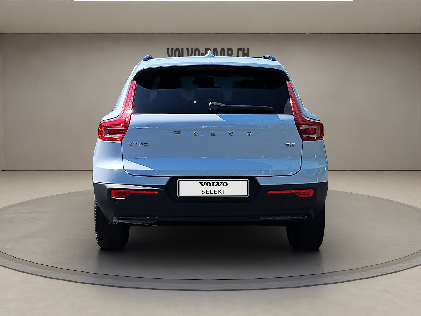 VOLVO XC40 2.0 B3 MH Plus Dark-image-3