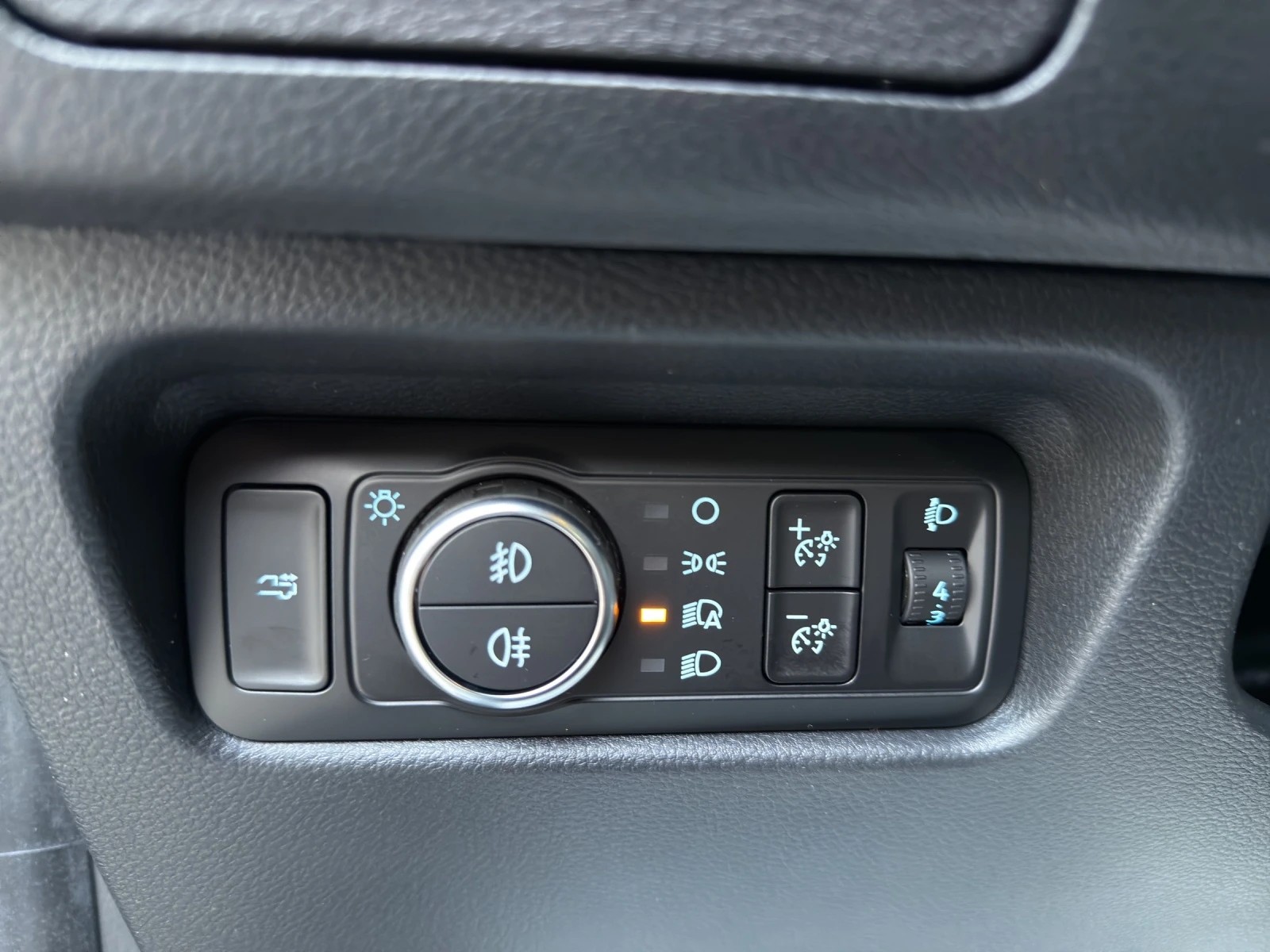 FORD Ranger Wildtrak 2.0 Eco Blue e-4WD Automat-image-23