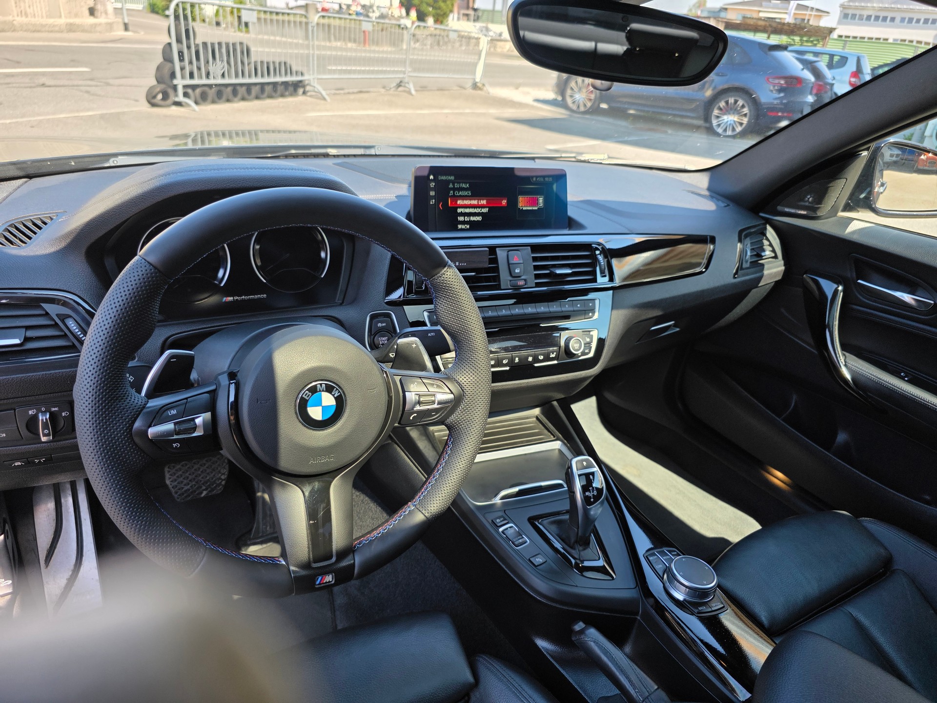 BMW M240i xDrive Steptronic-image-12