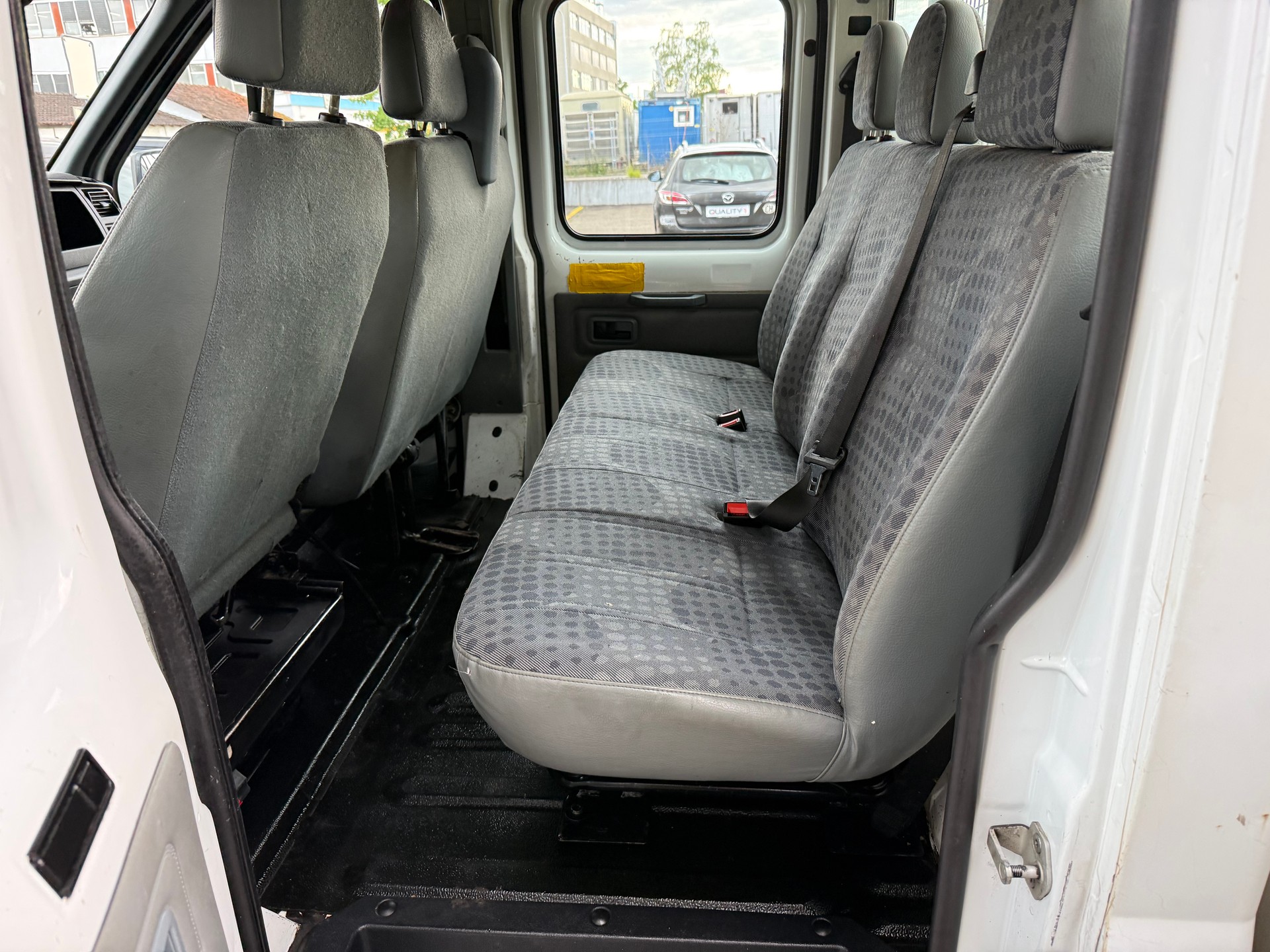 FORD Transit 2.4 TDCi 350 XL-image-8