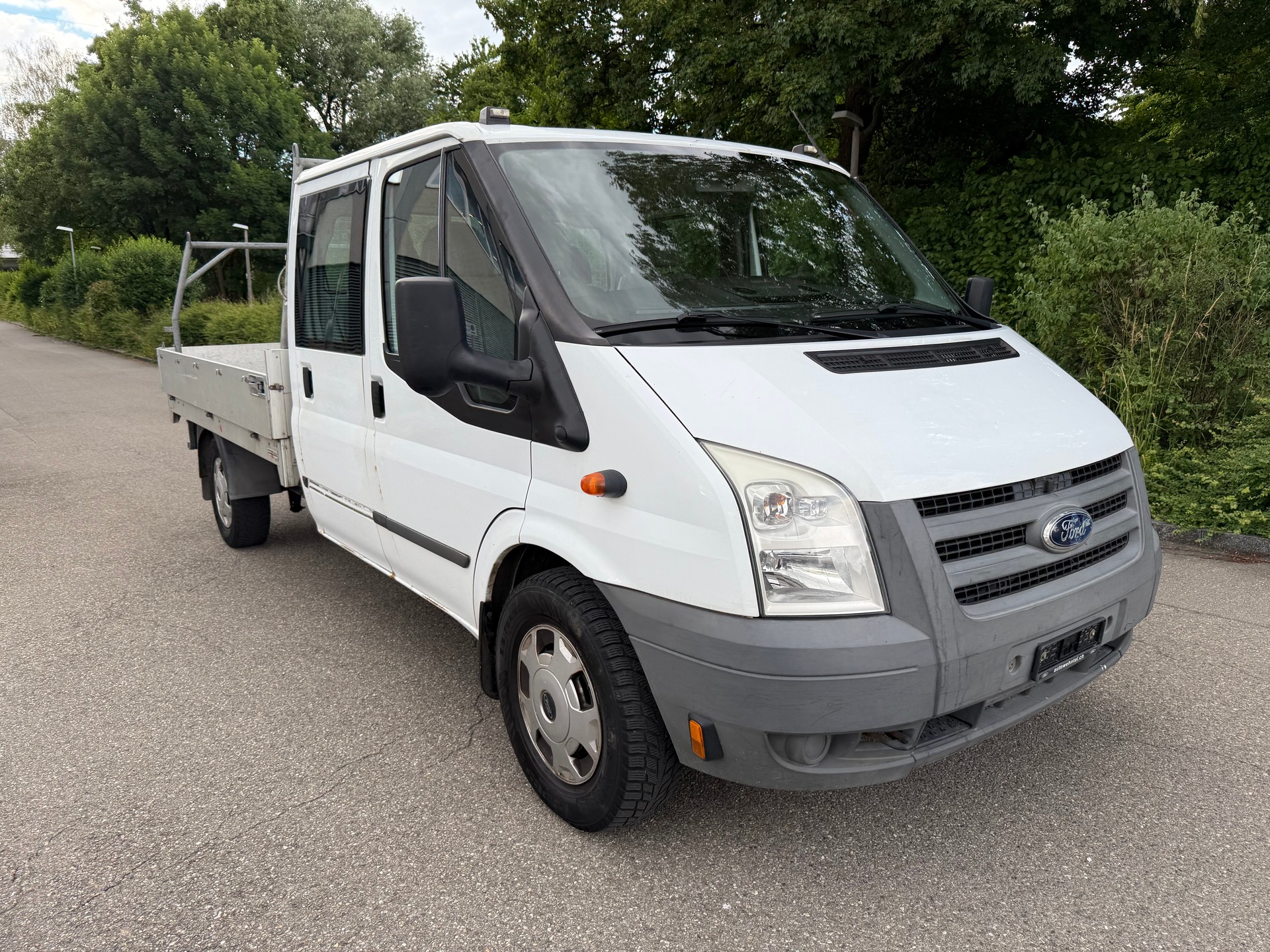 FORD Transit 2.4 TDCi 350 XL-image-2