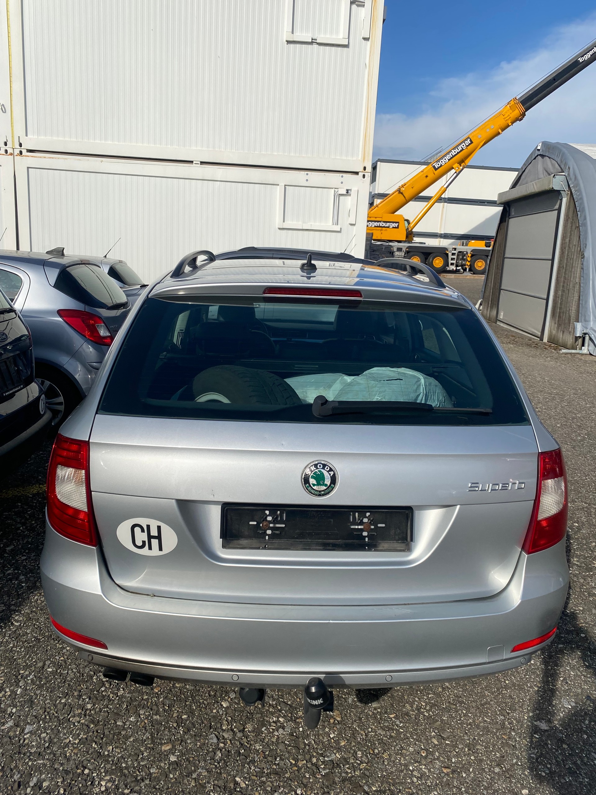 SKODA Superb Combi 2.0 TDi Ambition DSG-image-3