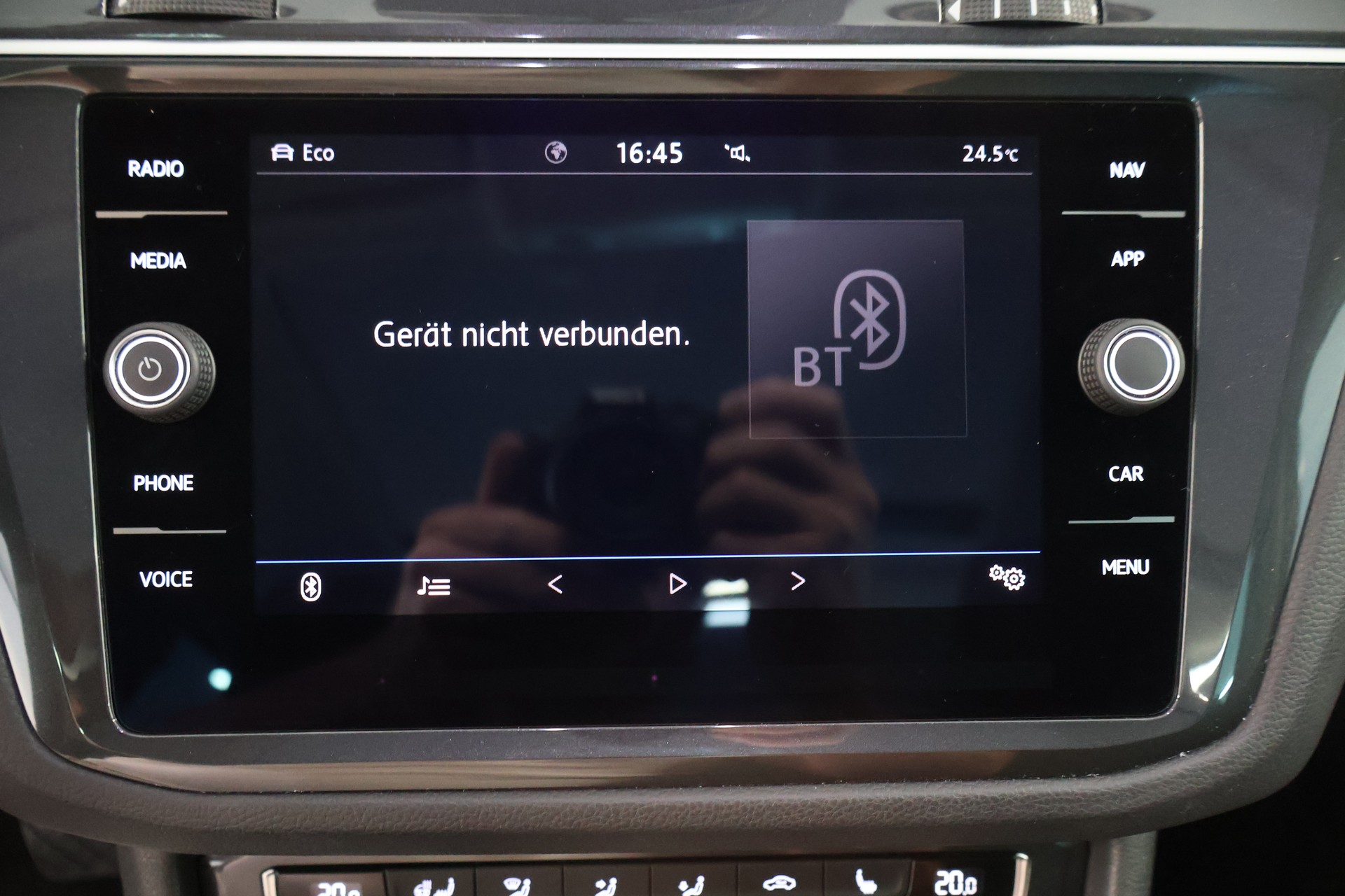 VW Tiguan 2.0 TDI SCR R Line 4Motion DSG-image-16