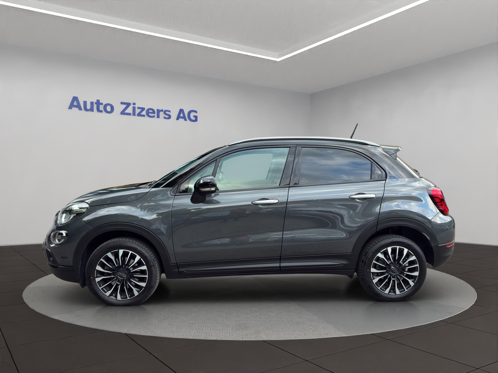 FIAT 500X 2.0MJ Cross 4x4 Automatic-image-2