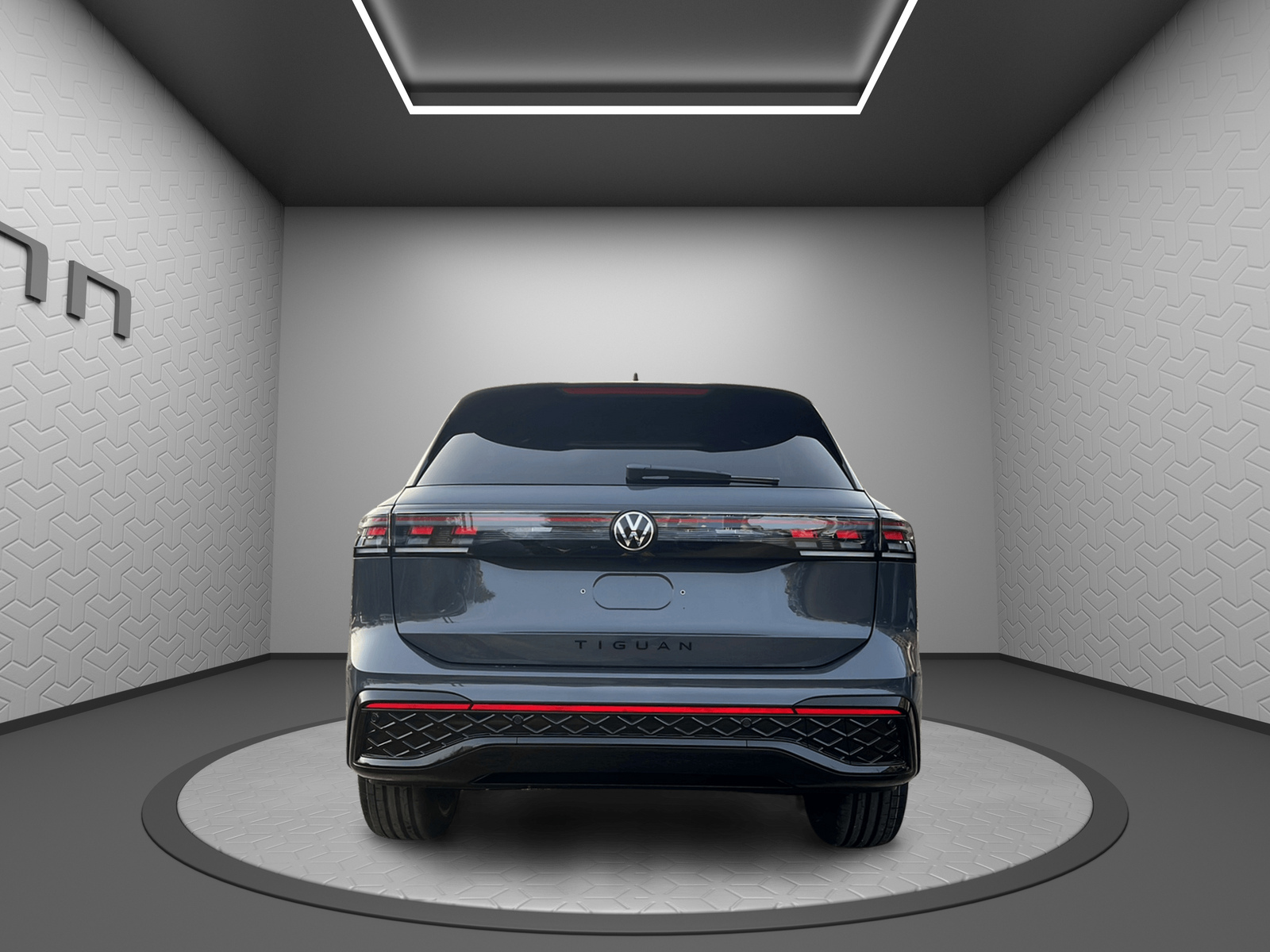 VW VW TIGUAN R-LINE-image-4