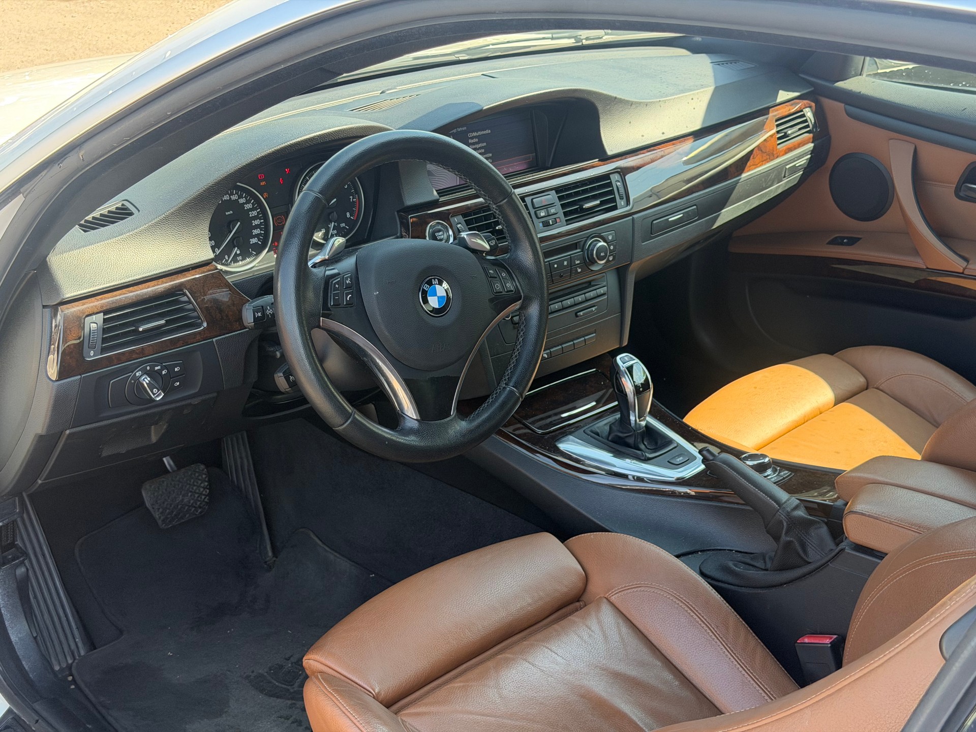 BMW 335i Coupé DSG-image-9