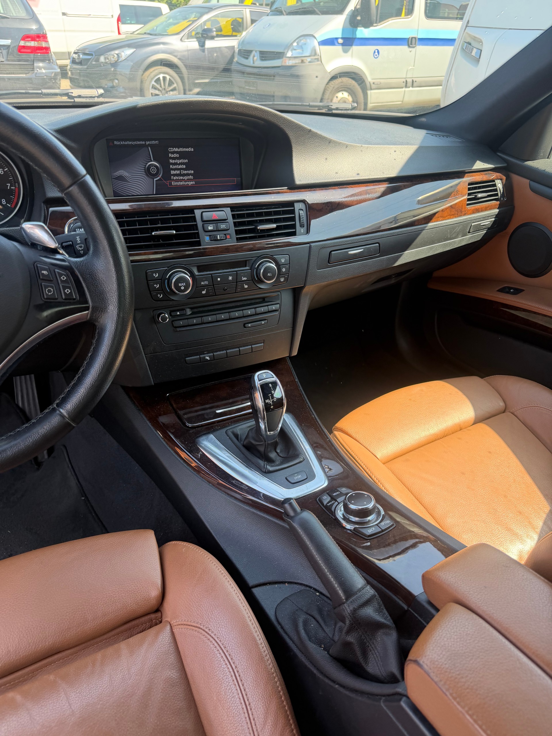 BMW 335i Coupé DSG-image-10