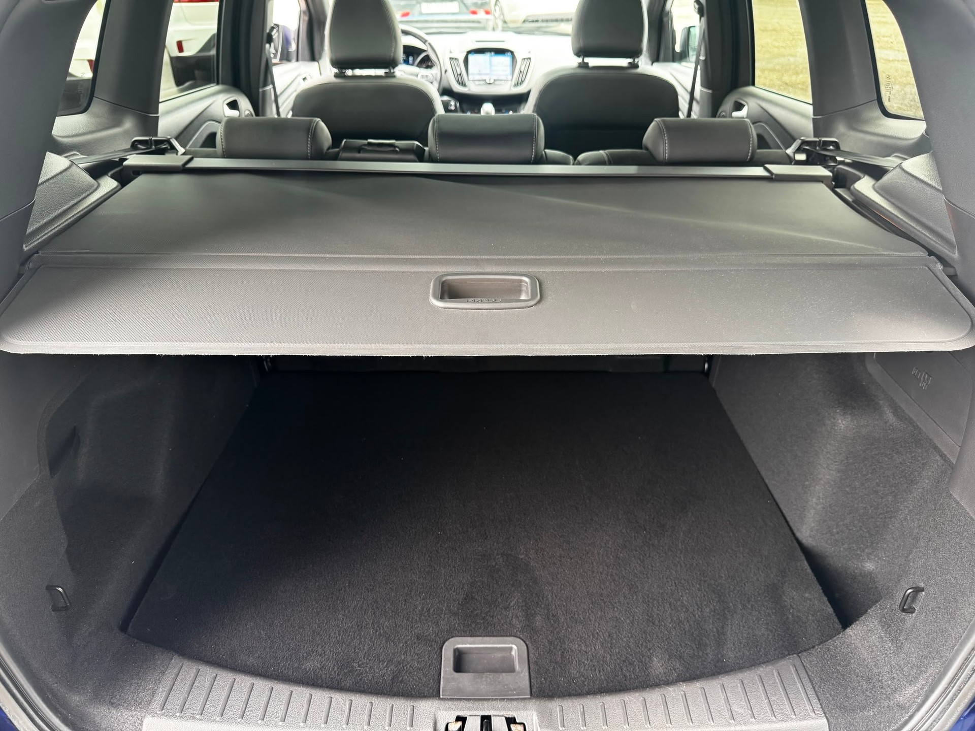 FORD Kuga 2.0 TDCi ST Line 4WD PowerShift-image-6