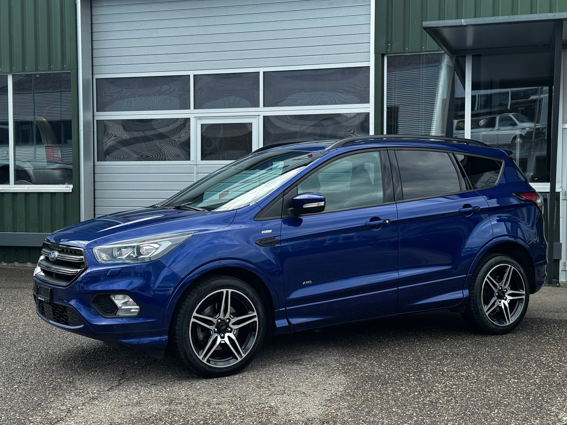 FORD Kuga 2.0 TDCi ST Line 4WD PowerShift-image-1