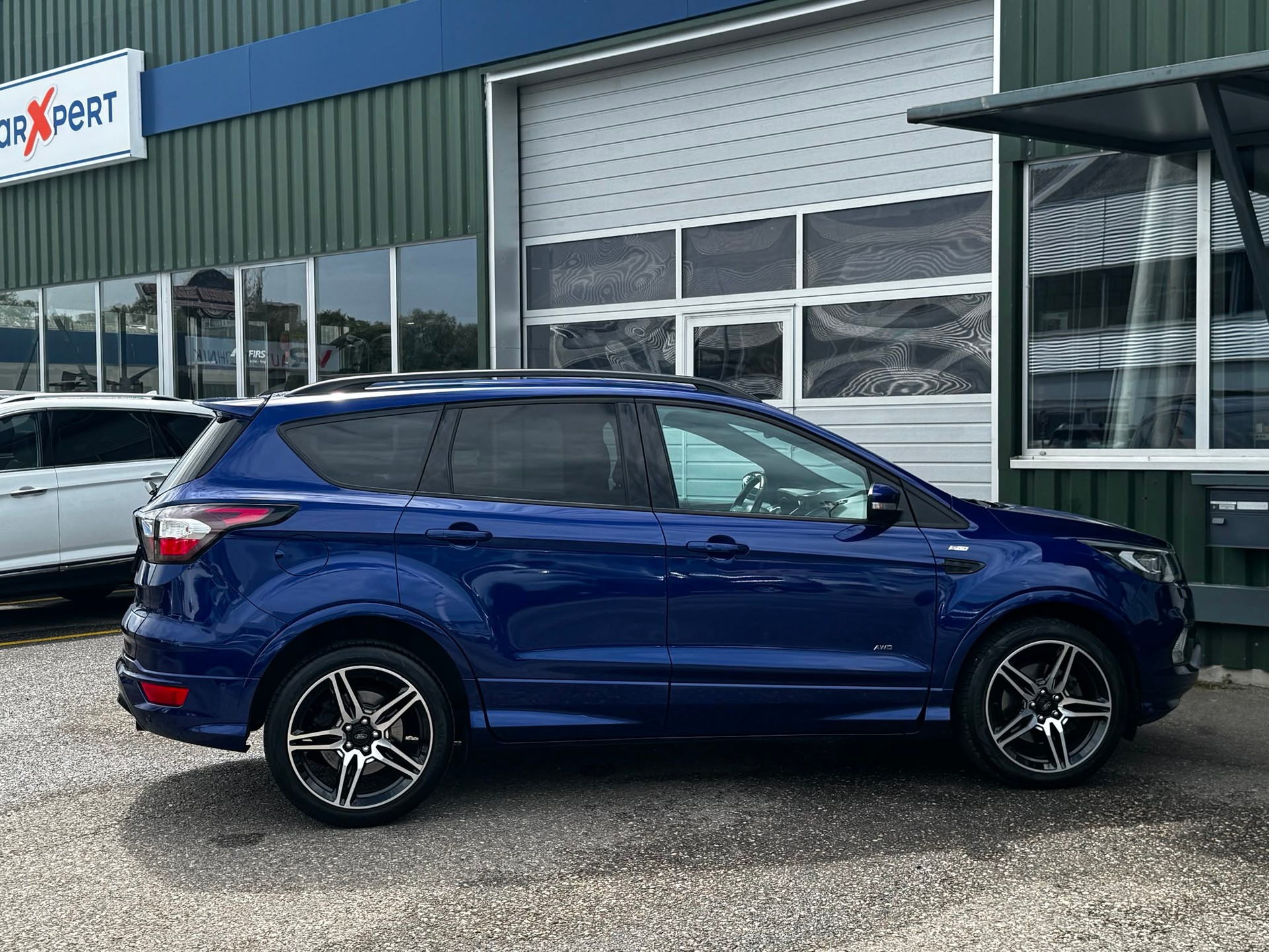 FORD Kuga 2.0 TDCi ST Line 4WD PowerShift-image-11