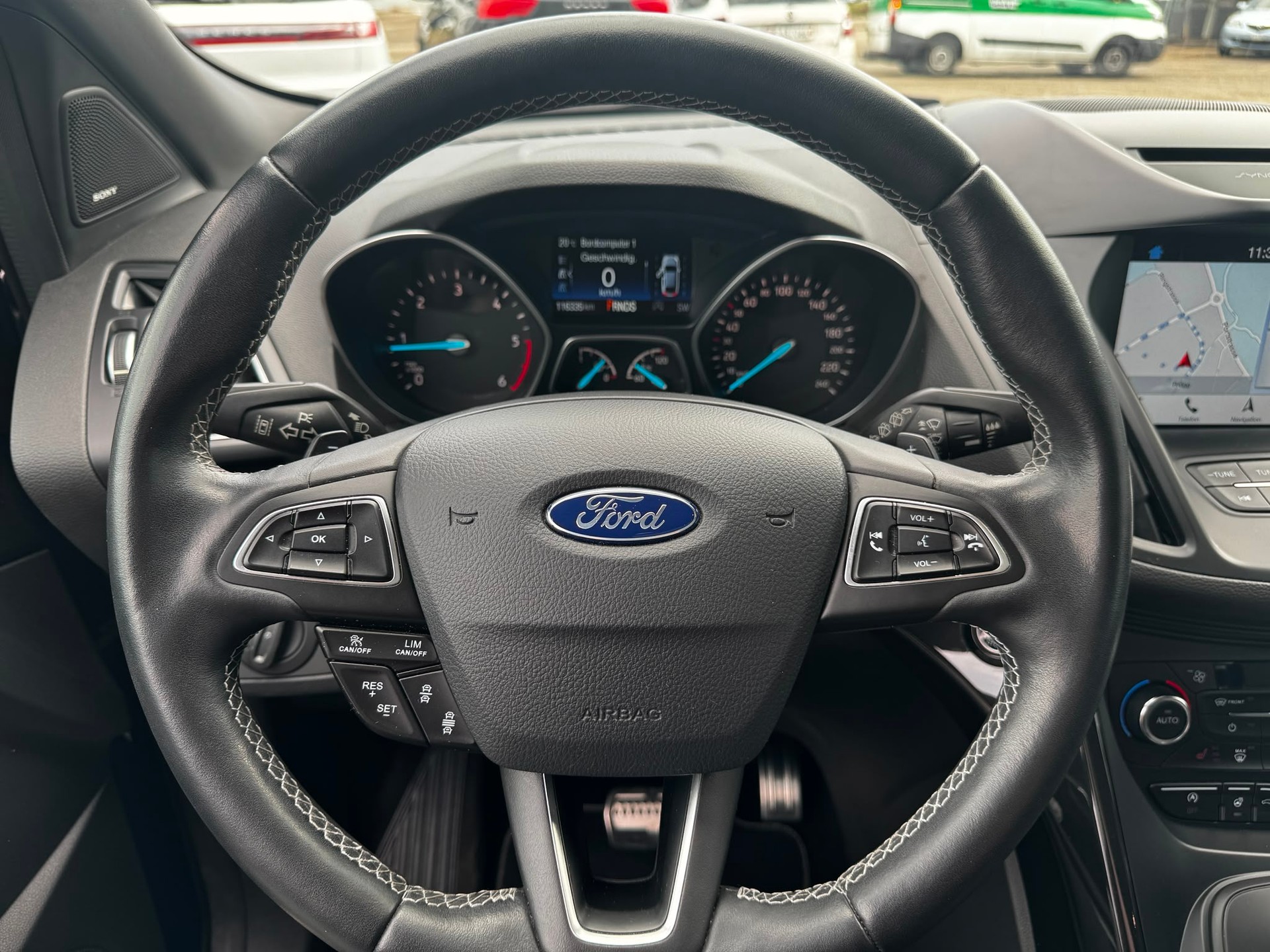 FORD Kuga 2.0 TDCi ST Line 4WD PowerShift-image-18