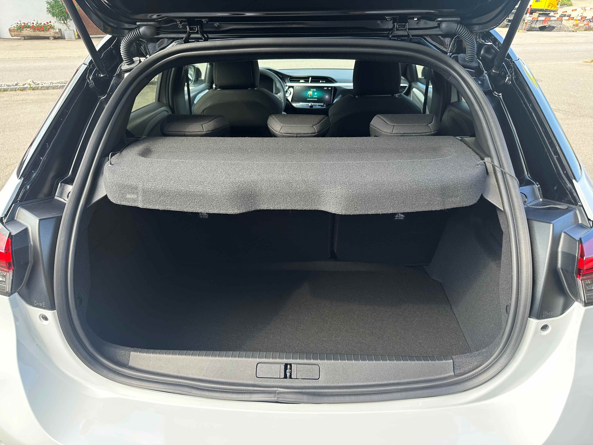 OPEL Corsa 1.2 T Hybrid GS-image-12