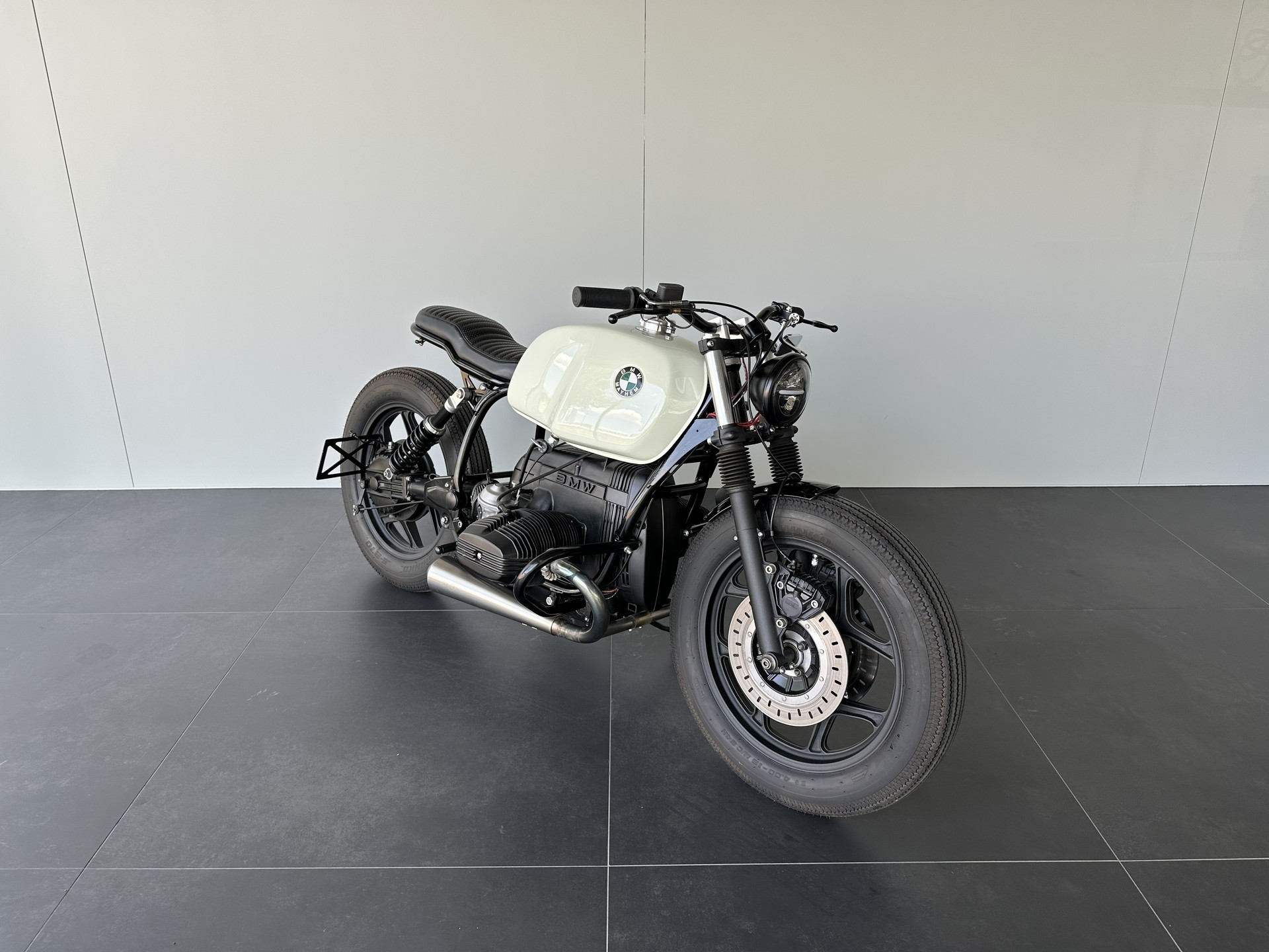 BMW R 80-showroom-element-2