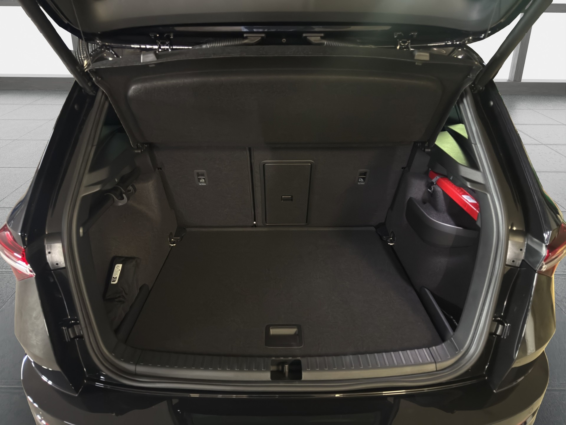 SKODA Karoq 2.0 TSI SportLine 4x4 DSG-image-12