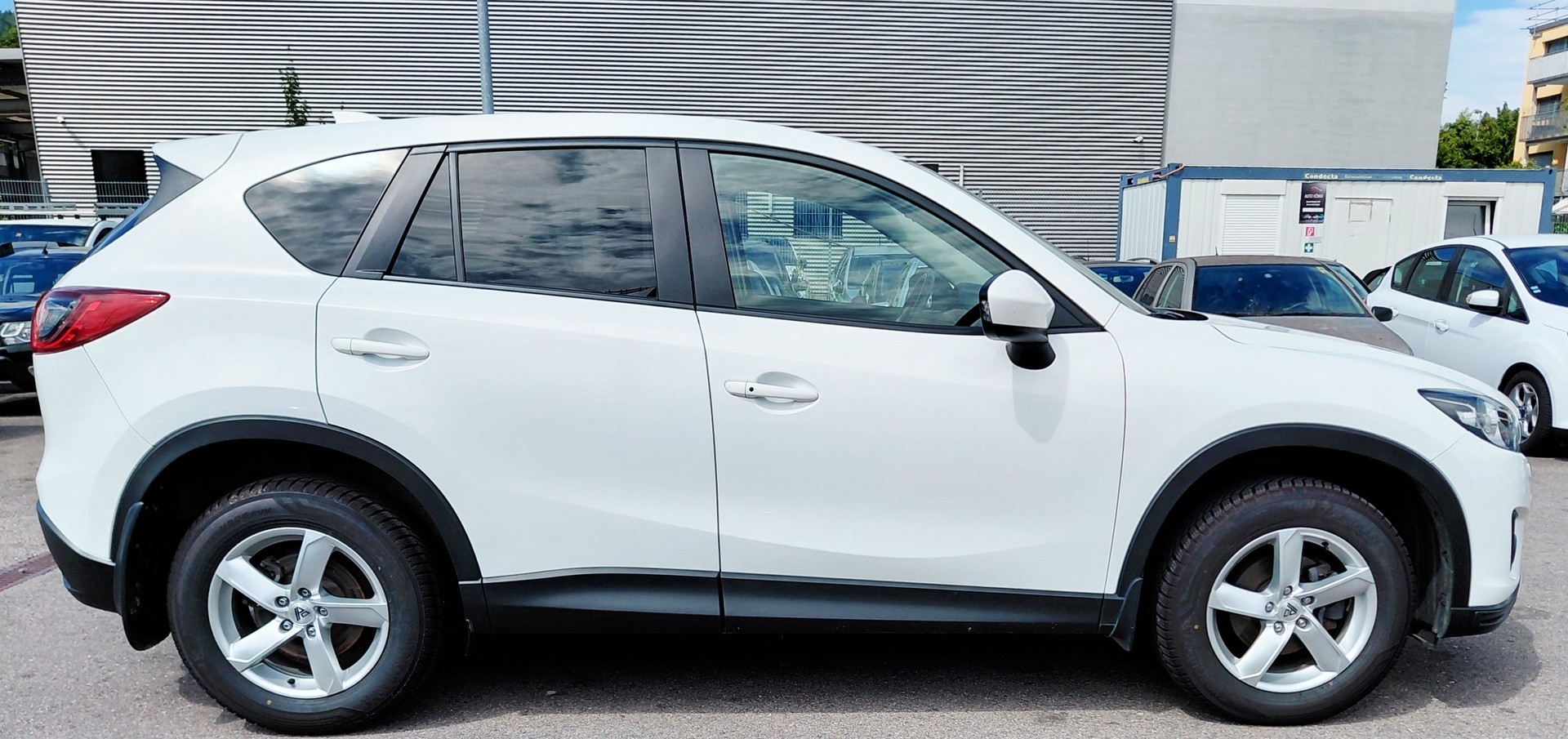 MAZDA CX-5 2.2 D HP Revolution AWD Automatic-image-2