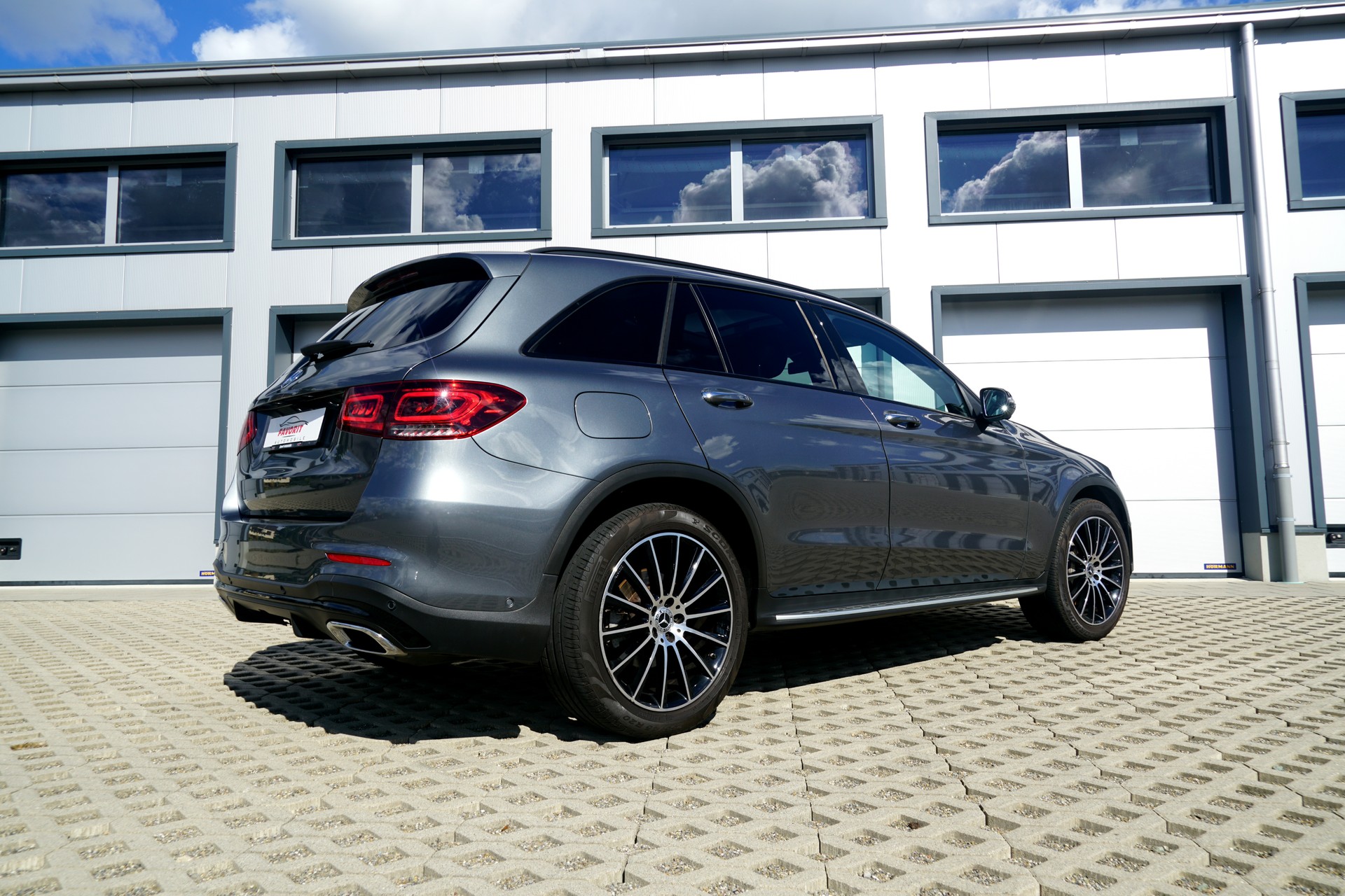 MERCEDES-BENZ GLC 220 d AMG Line 4Matic 9G-Tronic (CH)-image-10
