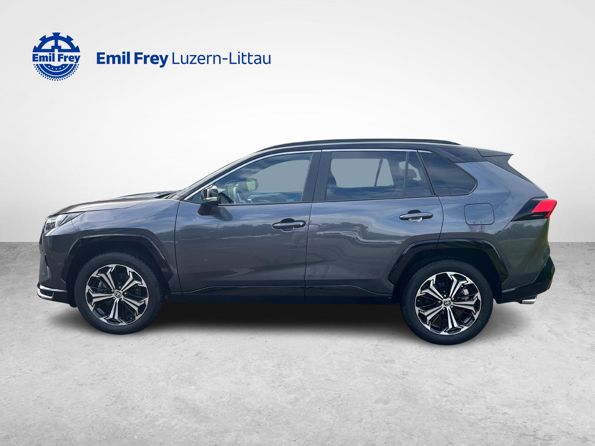TOYOTA RAV4 2.5 Plug-In-Hybrid Platinum-showroom-element-1