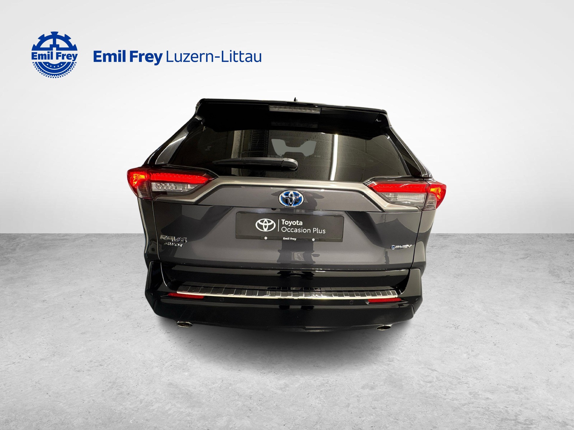 TOYOTA RAV4 2.5 Plug-In-Hybrid Platinum-showroom-element-3