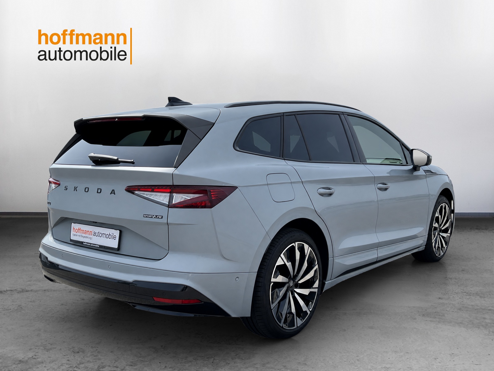 SKODA Enyaq 85x Sportline 4x4-showroom-element-3