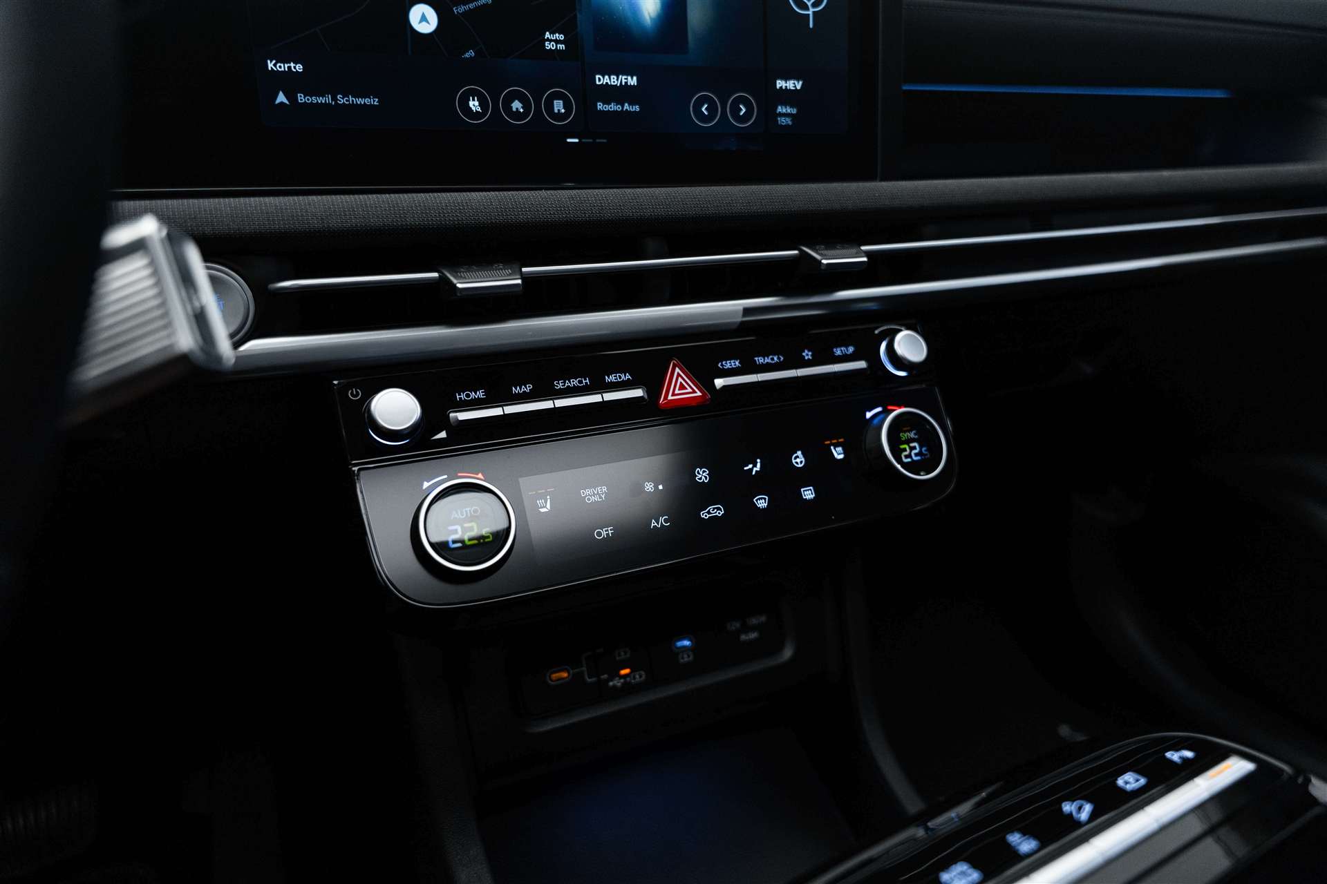HYUNDAI Tucson 1.6 TGDi PHEV 252PS Techno Sky 4WD Automat-image-26