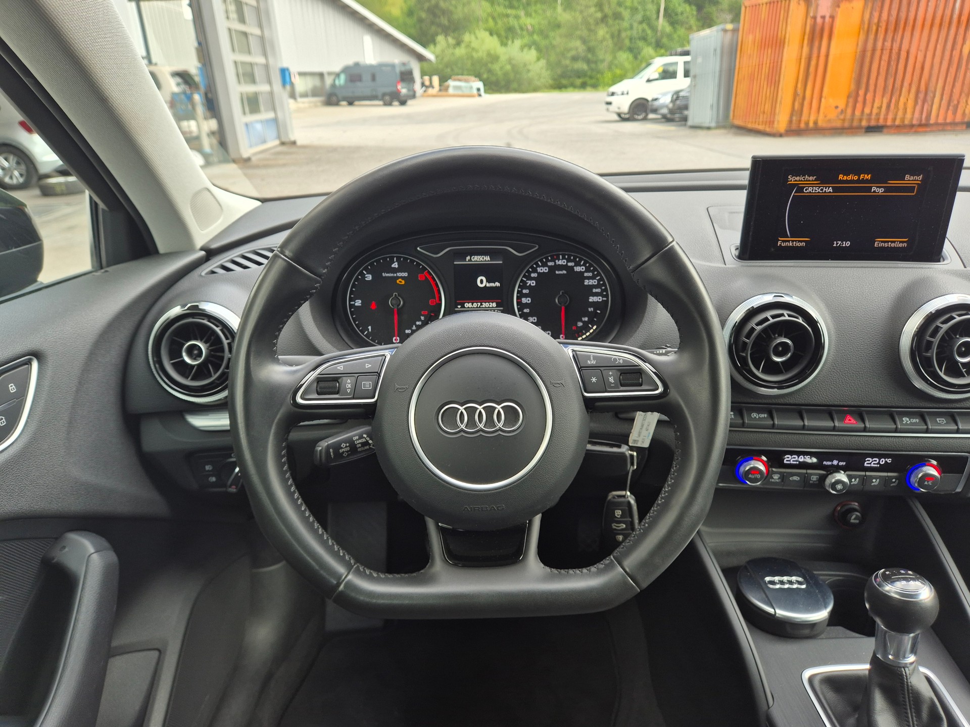 AUDI A3 Sportback 2.0 TDI Ambition quattro-image-9