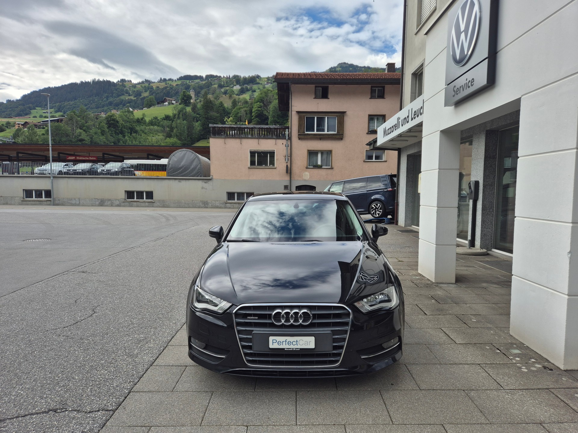 AUDI A3 Sportback 2.0 TDI Ambition quattro-image-2