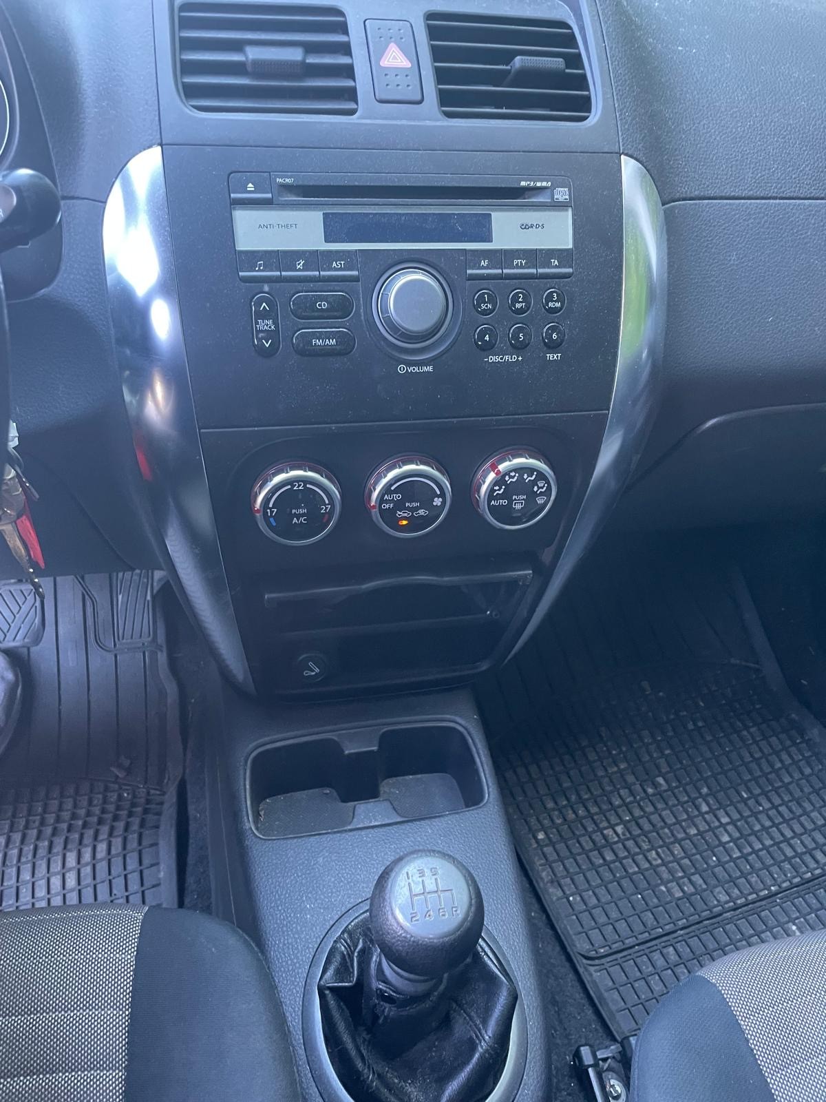 FIAT Sedici 1.9 JTD 4WD Freestyle-image-12