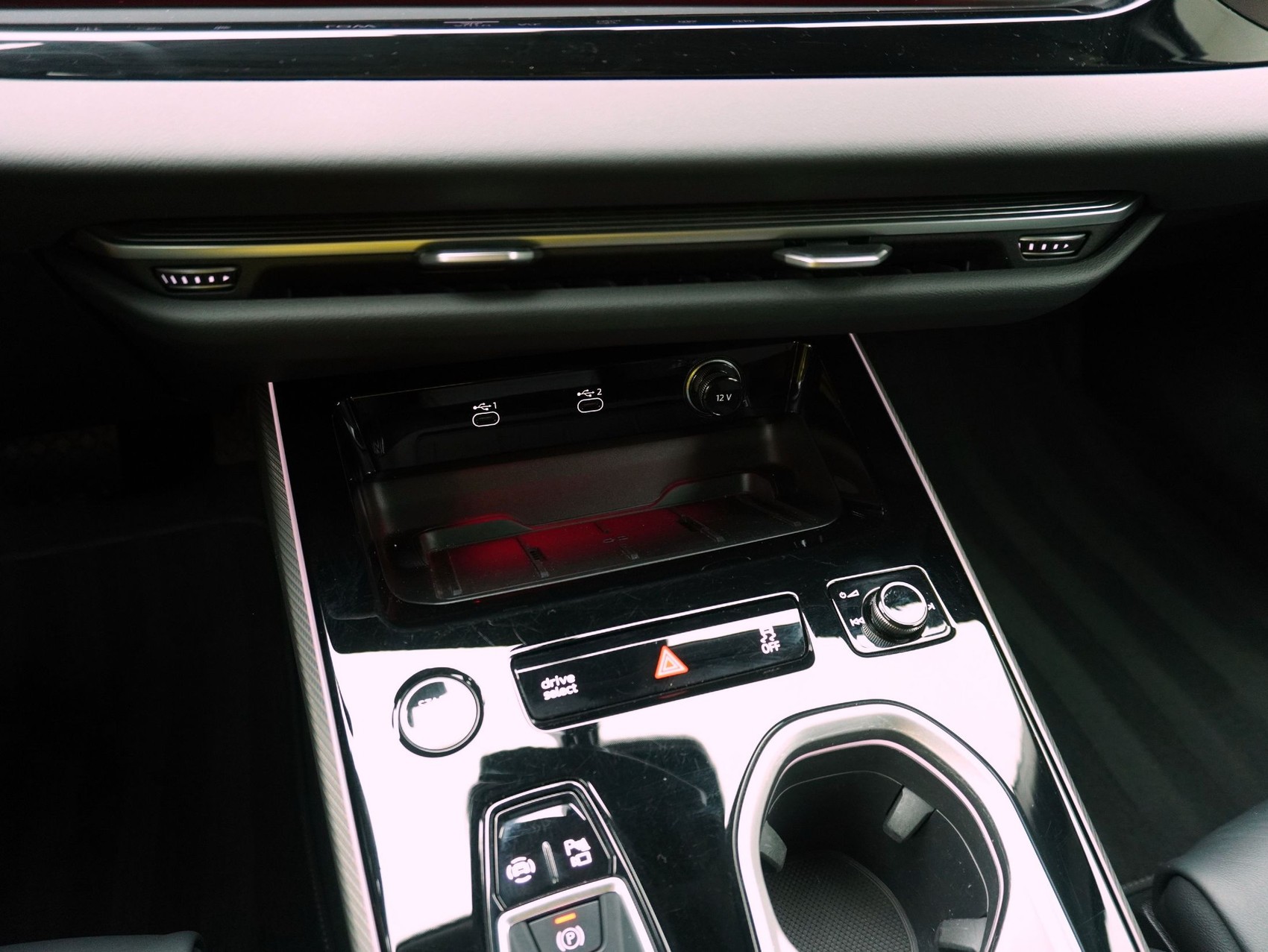 AUDI A6 Avant 3.0 V6 TFSI S line quattro S-Tronic **Audi Werksgarantie bis 09/2030**-image-15