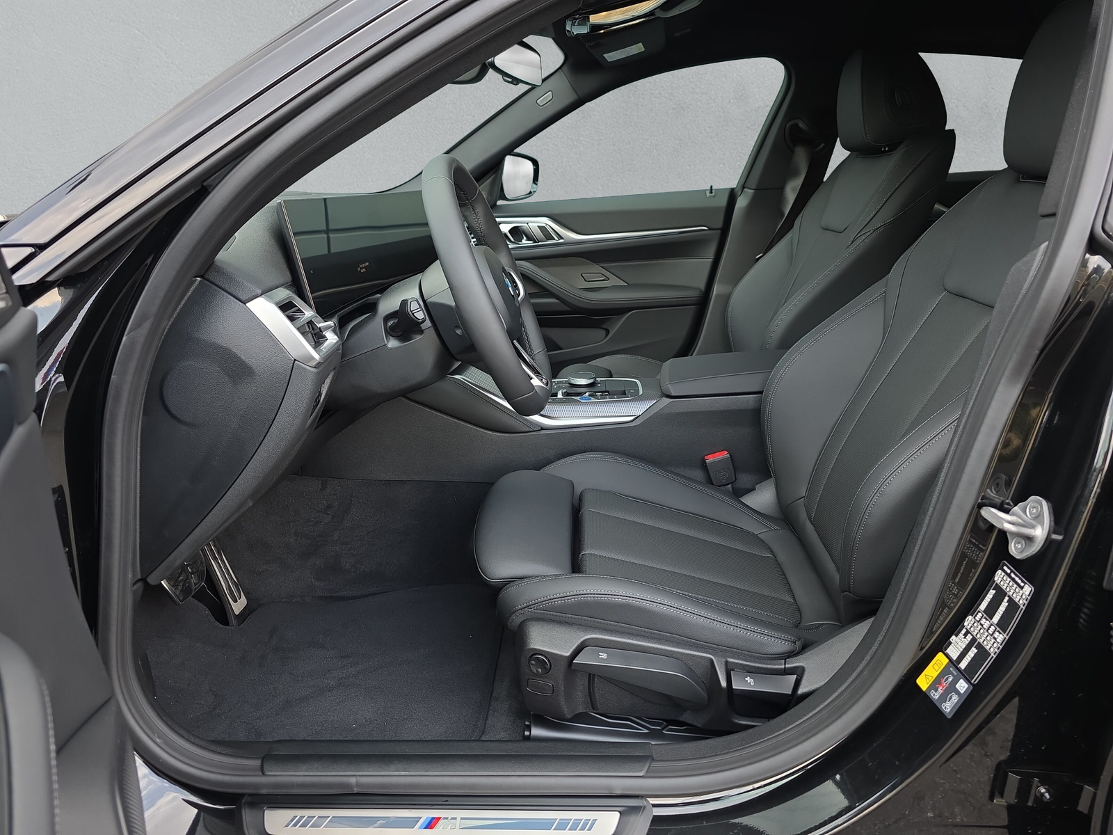 BMW i4 xDrive 40 M Sport **Action de leasing à 0.9%**-image-11
