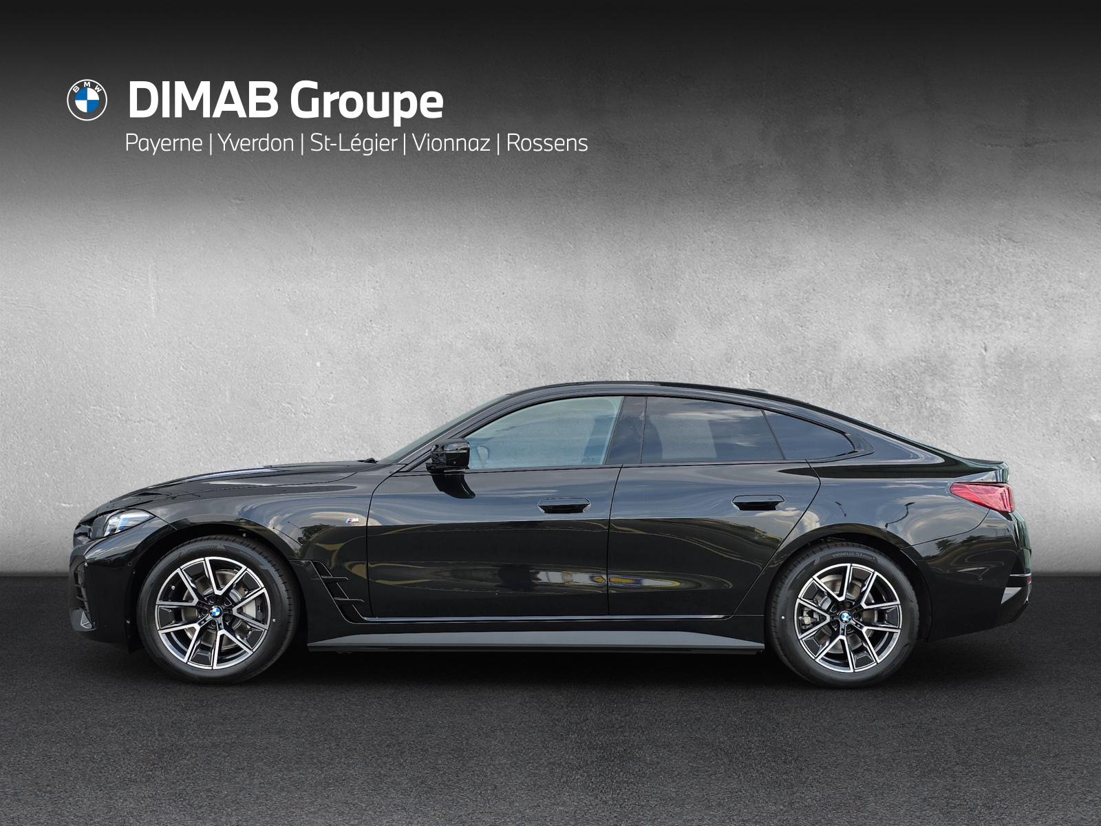 BMW i4 xDrive 40 M Sport **Action de leasing à 0.9%**-showroom-element-1