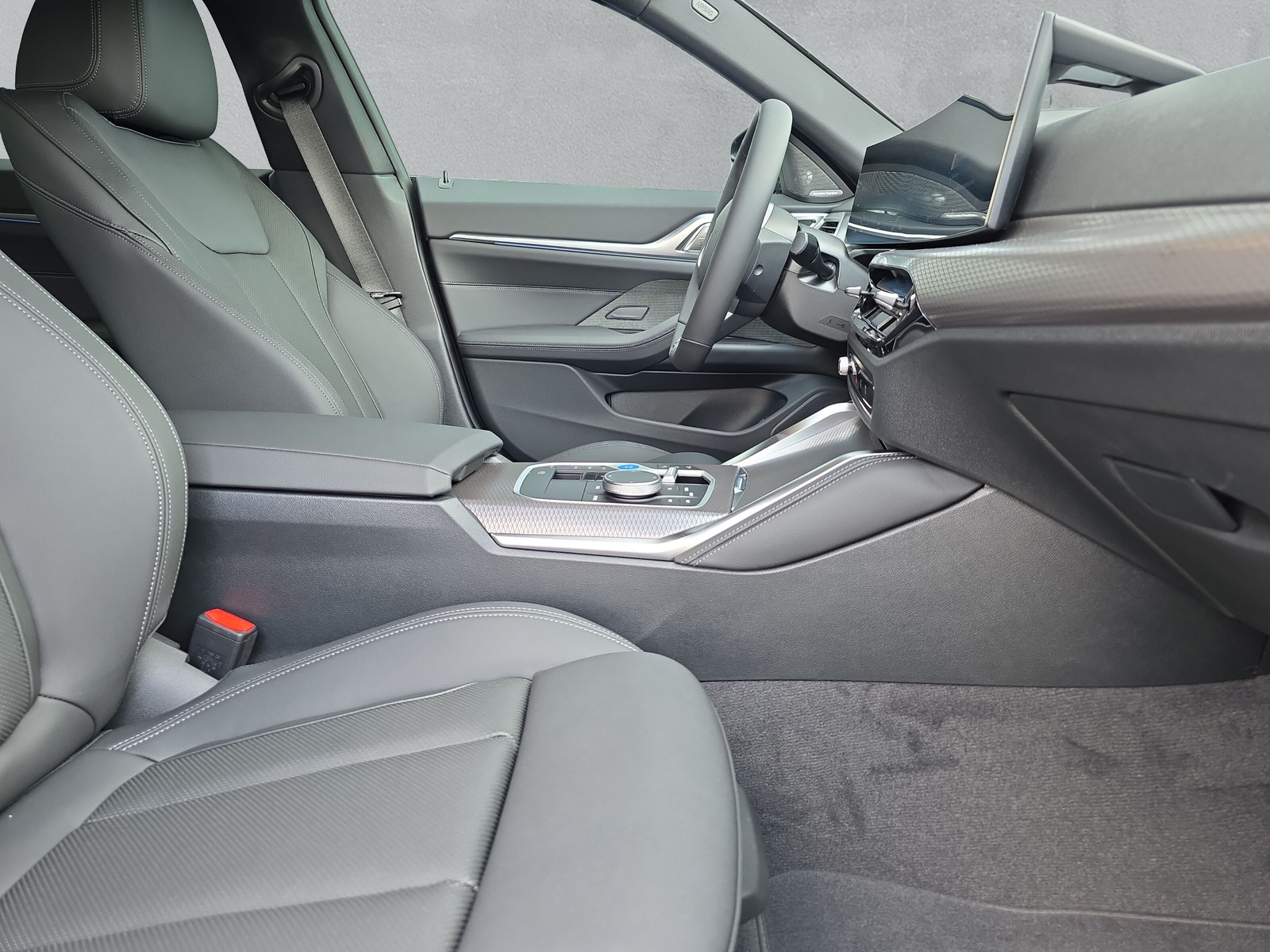 BMW i4 xDrive 40 M Sport **Action de leasing à 0.9%**-image-13