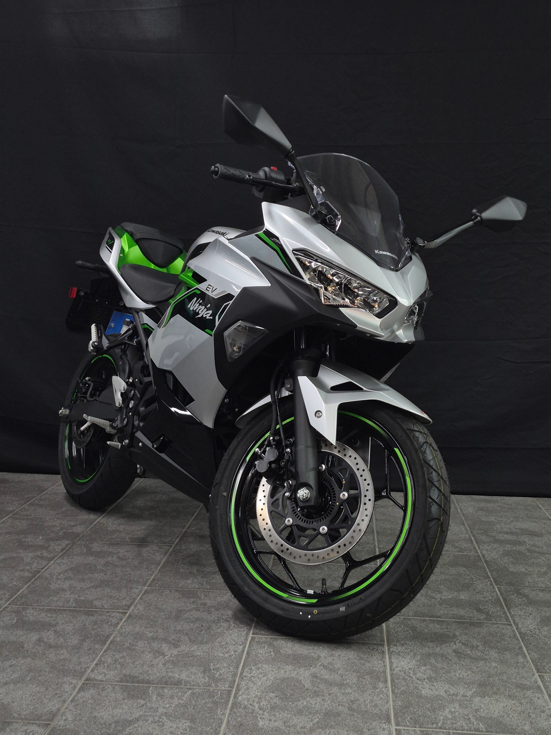 KAWASAKI Ninja e-1-image-13