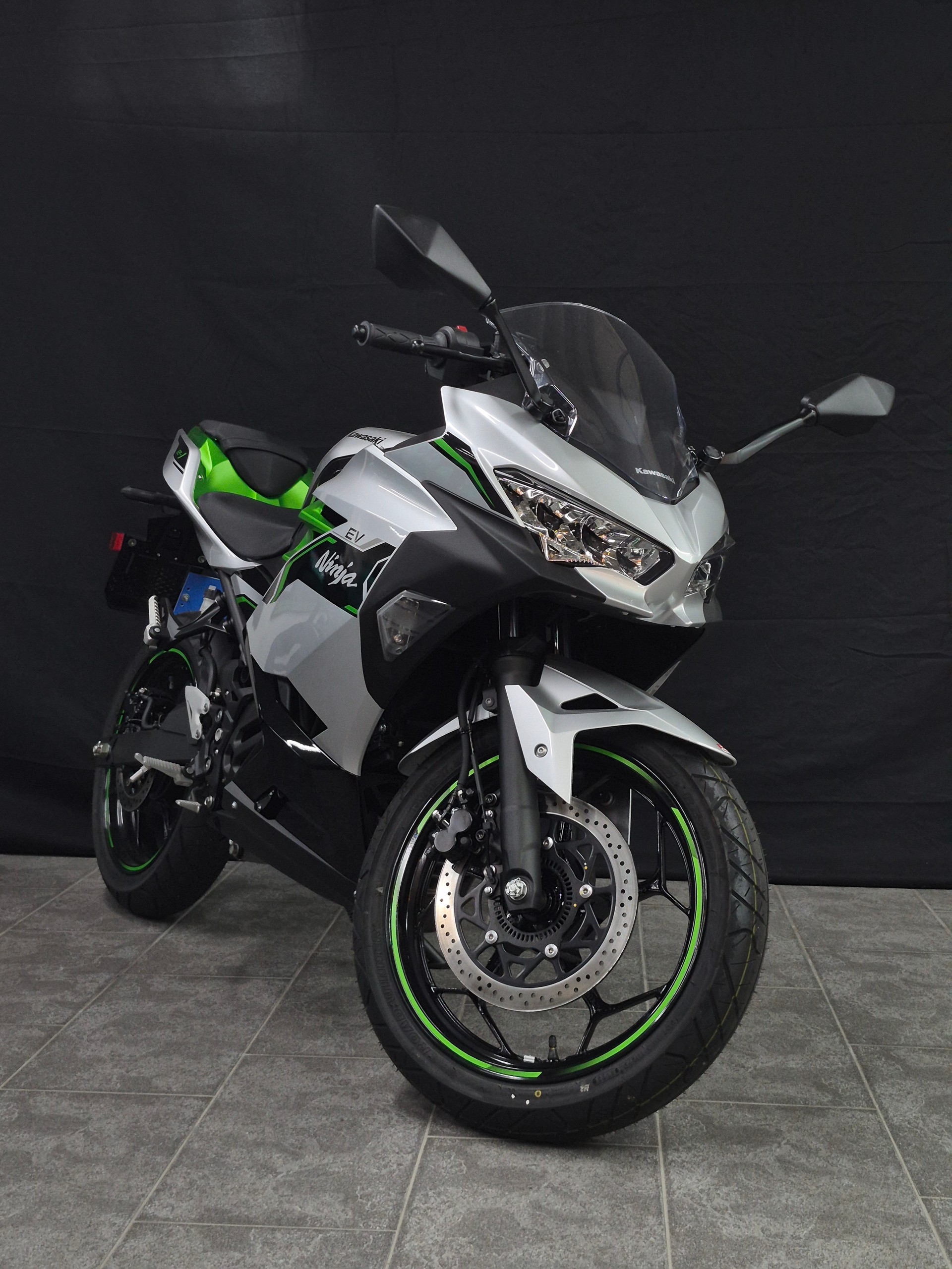 KAWASAKI Ninja e-1-image-14