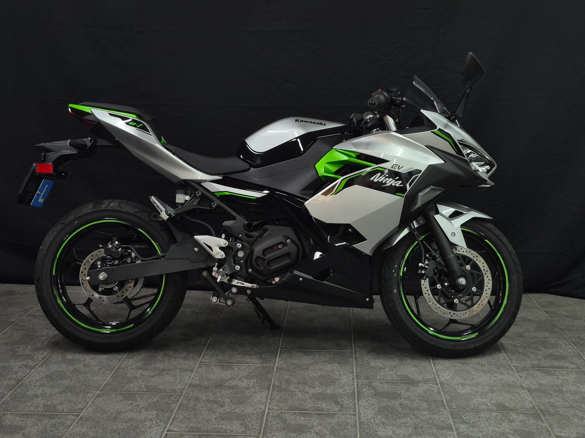 KAWASAKI Ninja e-1-image-10