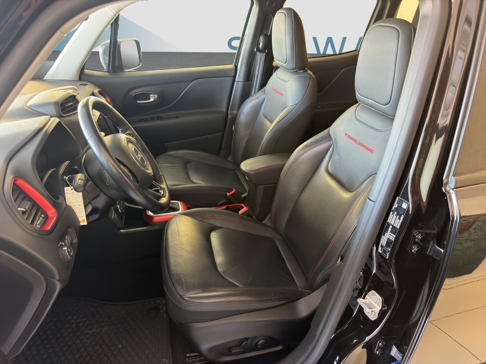 JEEP RENEGADE 1.3 Trailhawk Plus-image-7