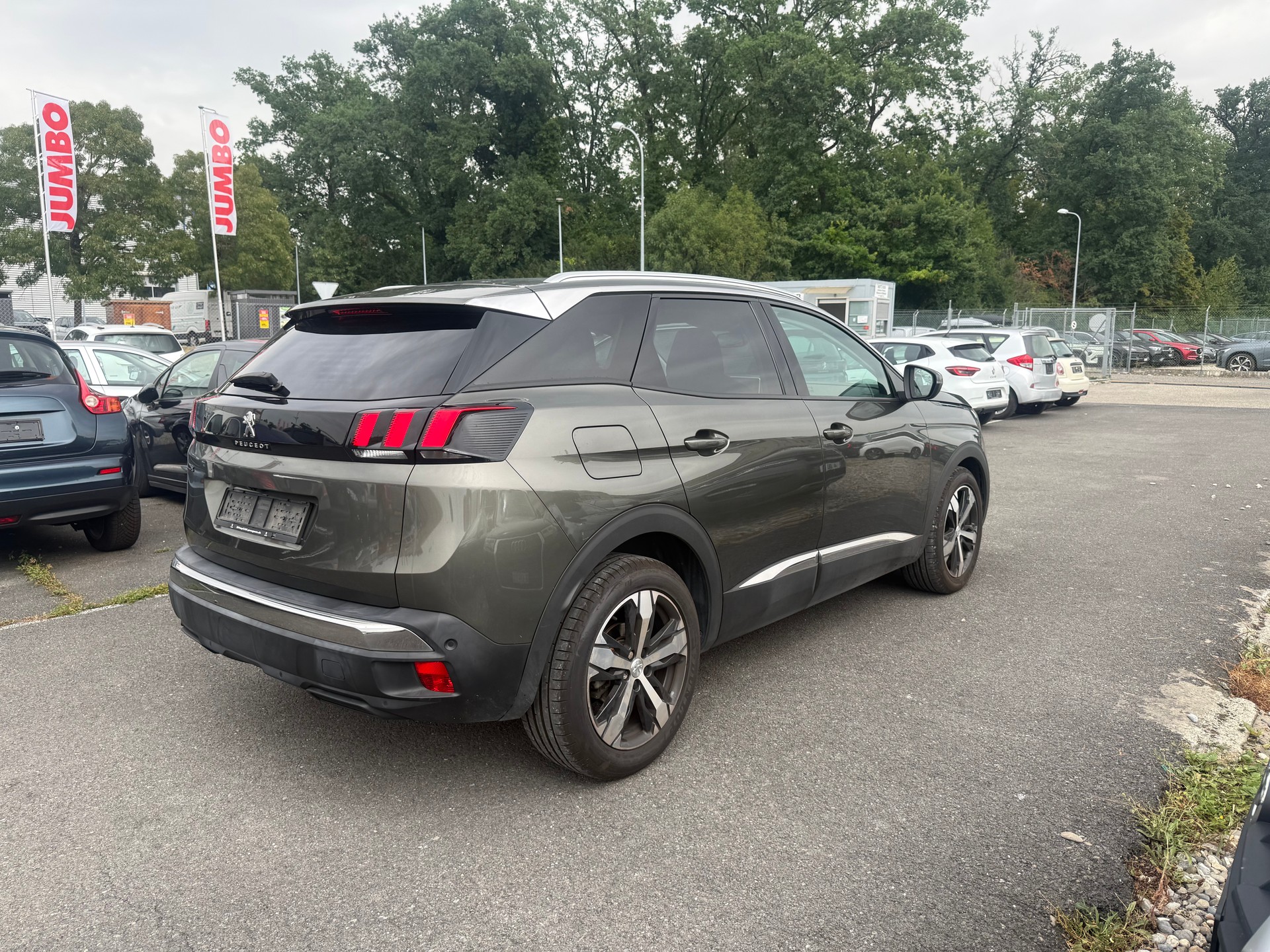 PEUGEOT 3008 1.2 PureTech Allure EAT-image-4