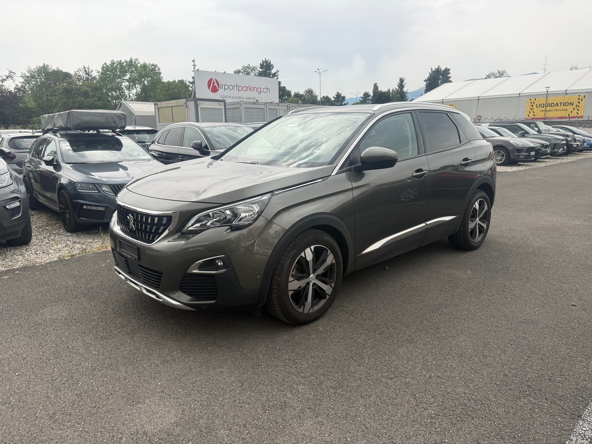 PEUGEOT 3008 1.2 PureTech Allure EAT-image-1