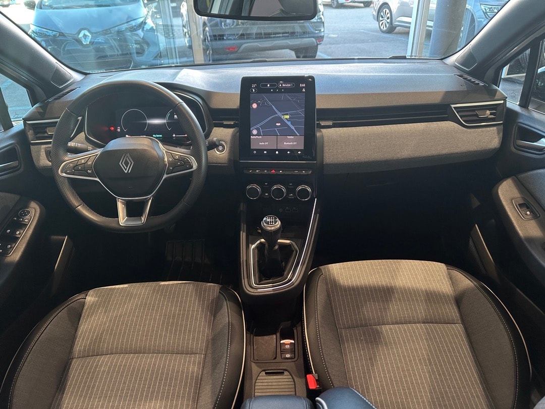 RENAULT Clio 1.0 Techno-image-8
