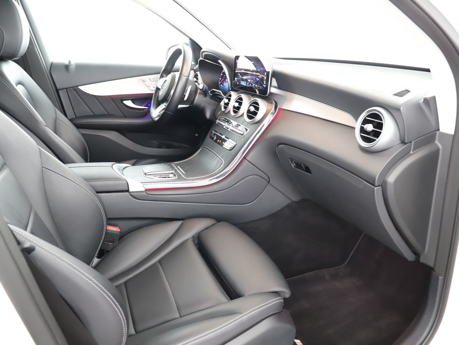 MERCEDES-BENZ GLC 220 d AMG Line 4Matic-image-9