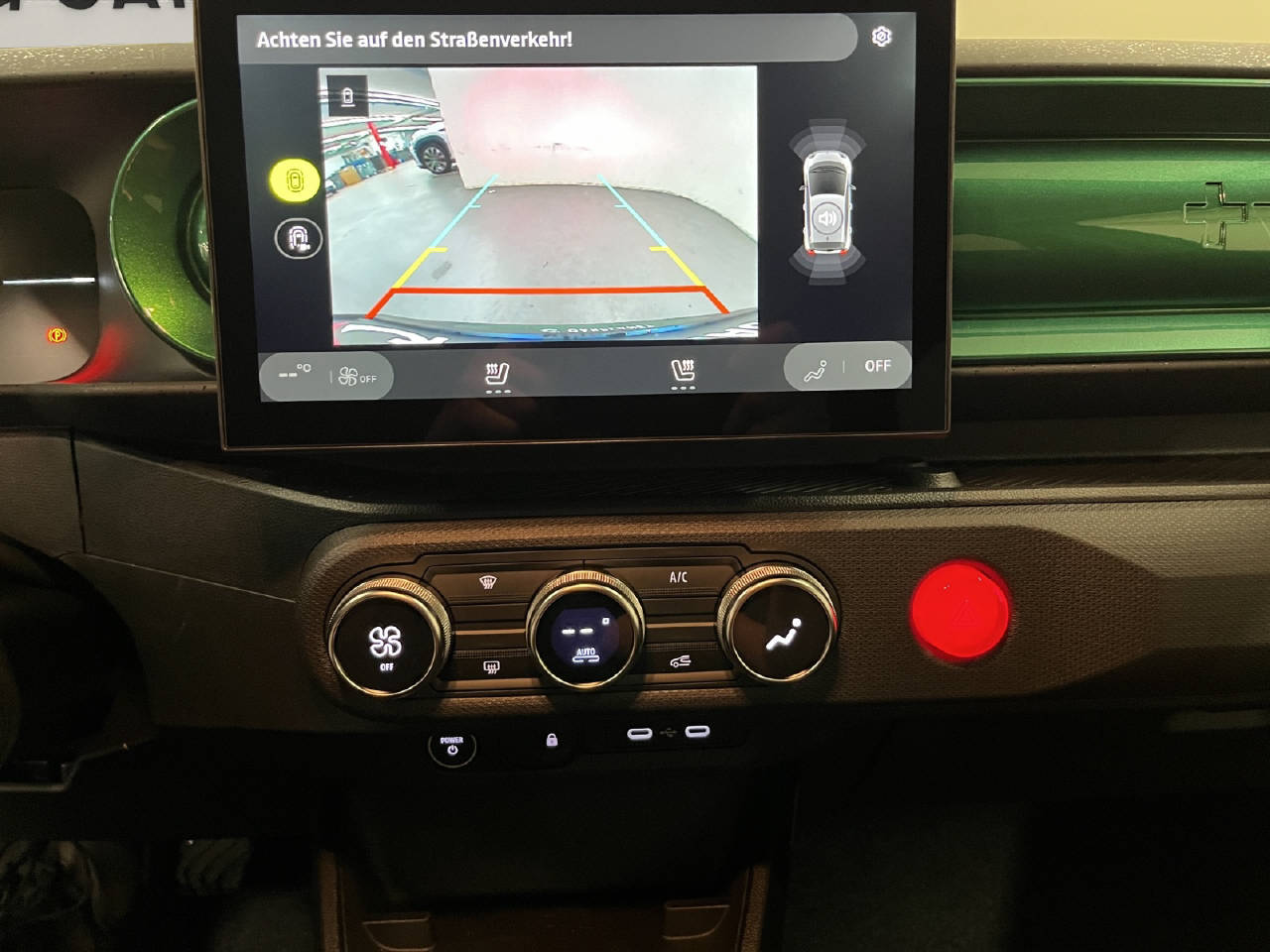 RENAULT Twingo E-Tech Urban Range techno DEMO-image-10